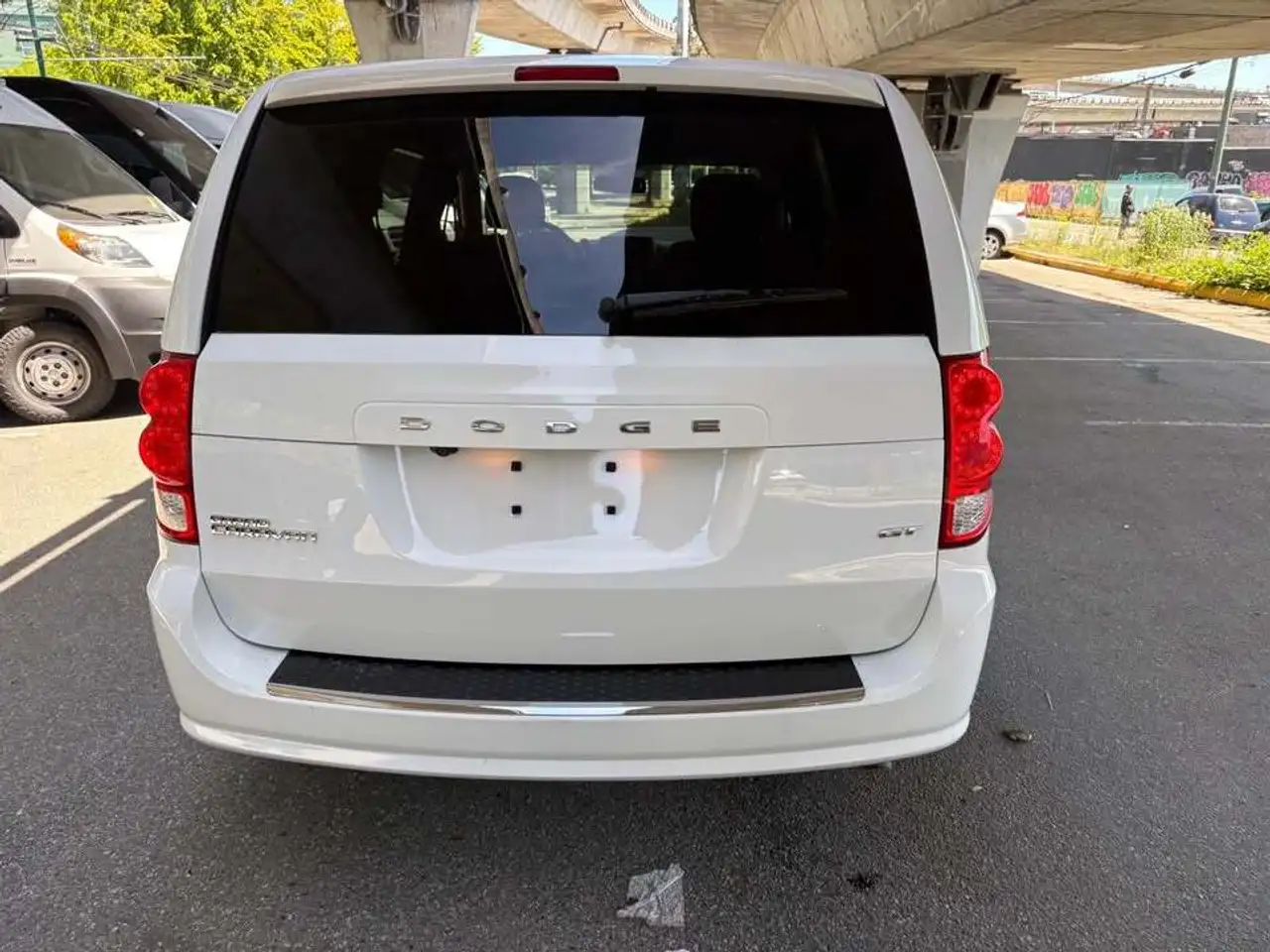 Dodge Grand Caravan снимка Dodge Grand Caravan