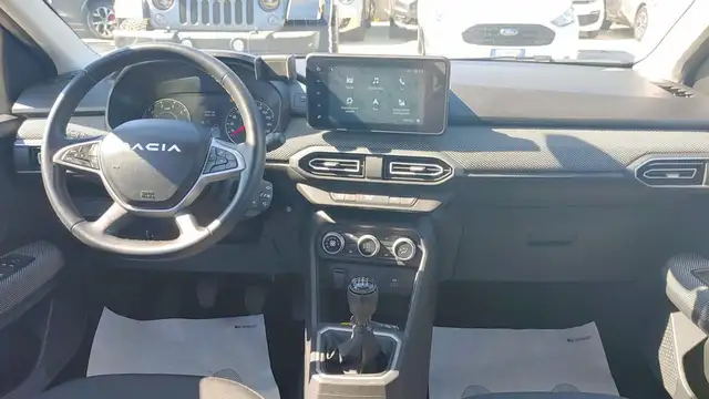 Dacia Sandero view 6