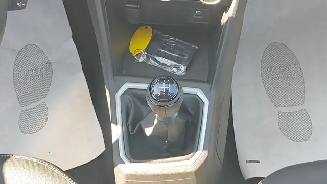 Dacia Sandero view 10