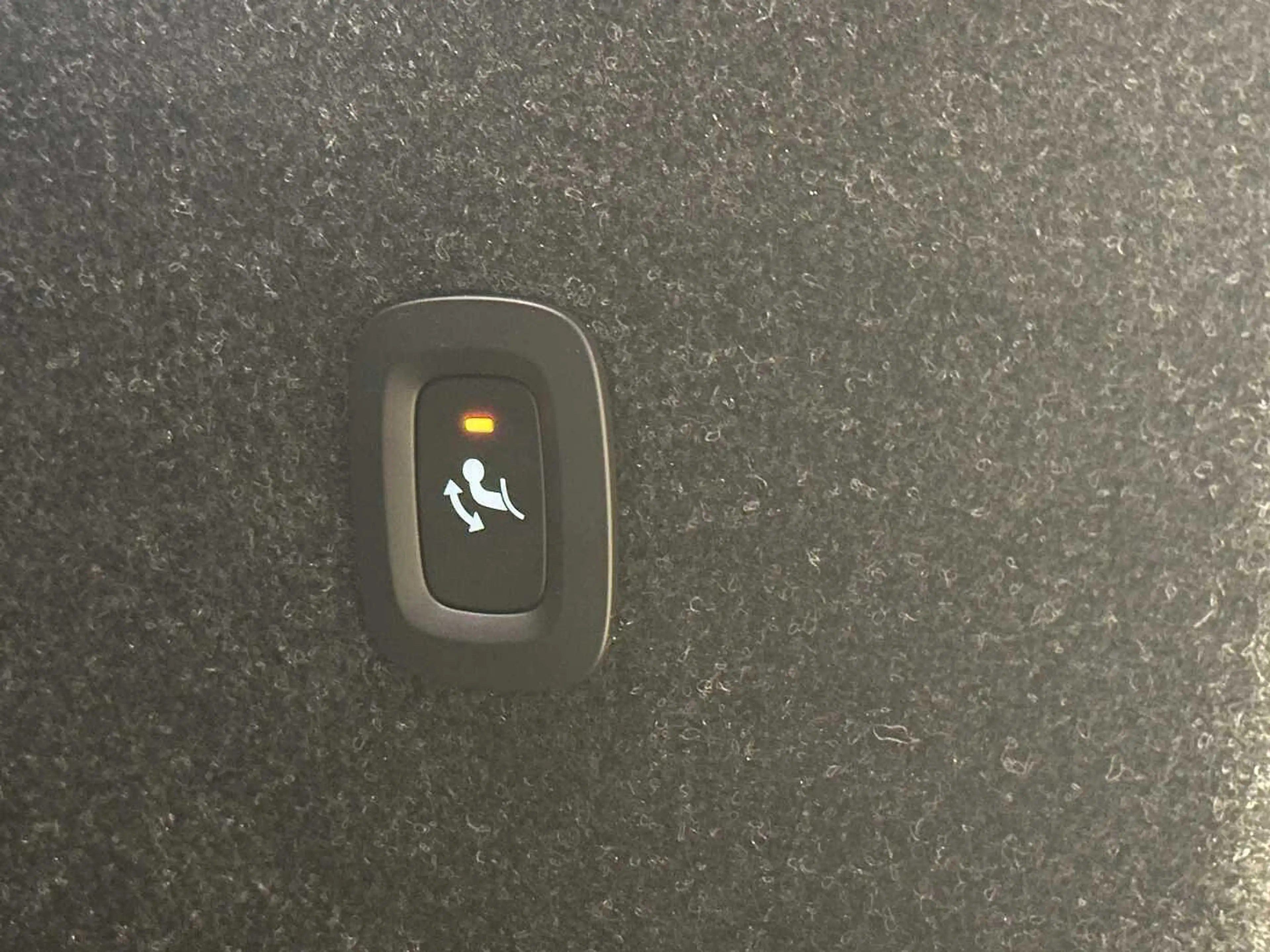 Volvo EC40 Recharge Extended Range — photo 13
