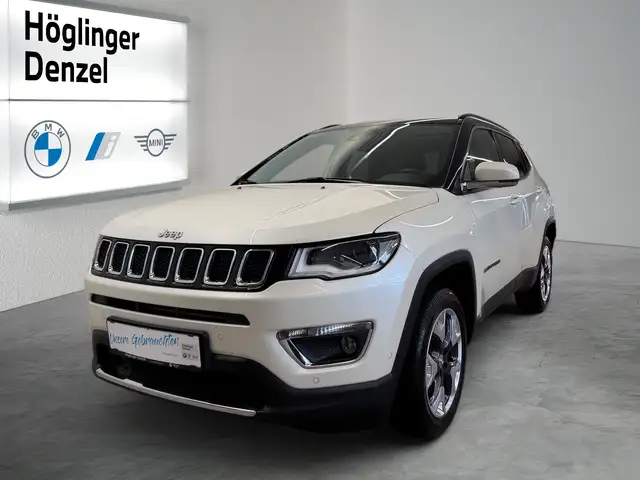 2019 Jeep Compass in White for sale