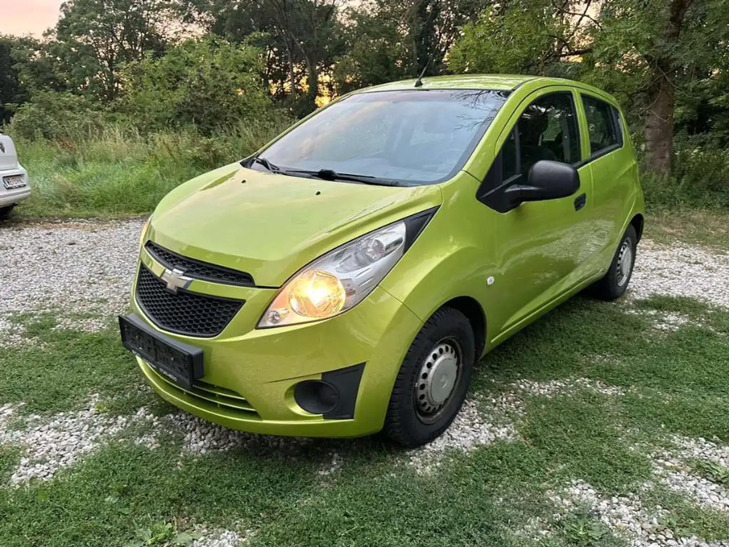 Chevrolet Spark Spark 1,0 Grün - 1