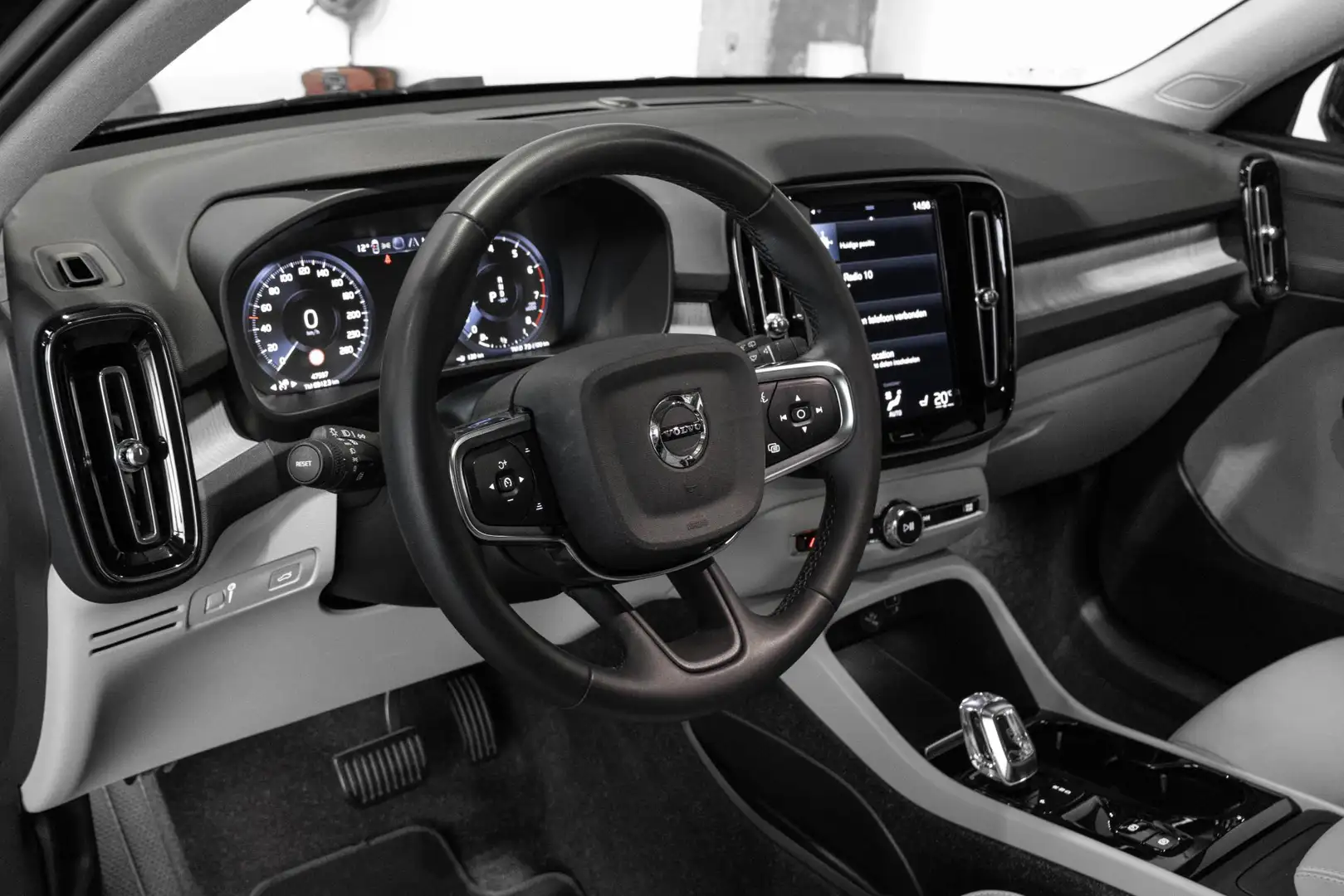 Volvo XC40 T2 Inscription | Blond Lederen Bekleding | Adaptiv Noir - 2