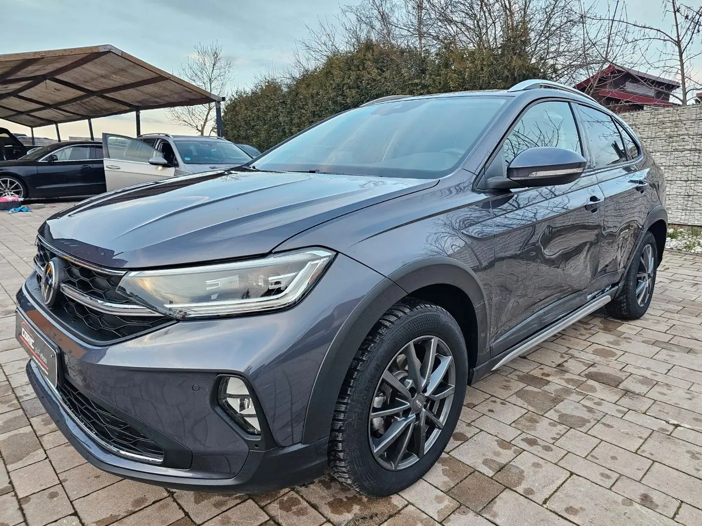 Volkswagen Taigo Style Grau - 2