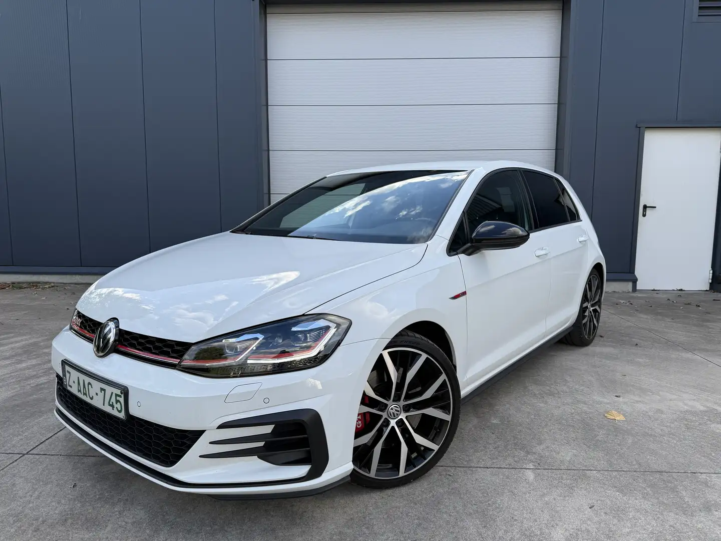 Volkswagen Golf GTI Golf GTI 2.0 TSI OPF DSG Performance Blanc - 1