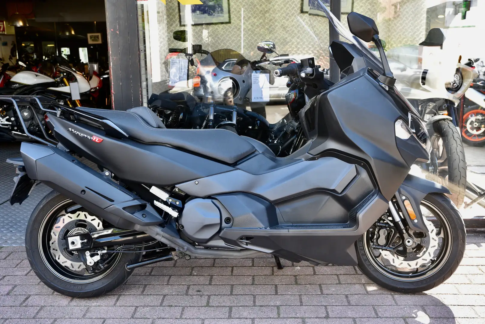 SYM Maxsym TL Чорний - 2