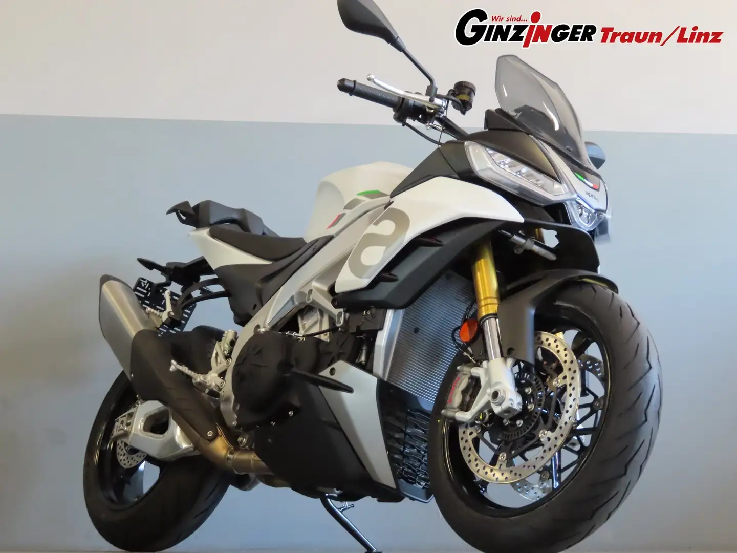 Aprilia Tuono ab 210€ monatlich Weiß - 2