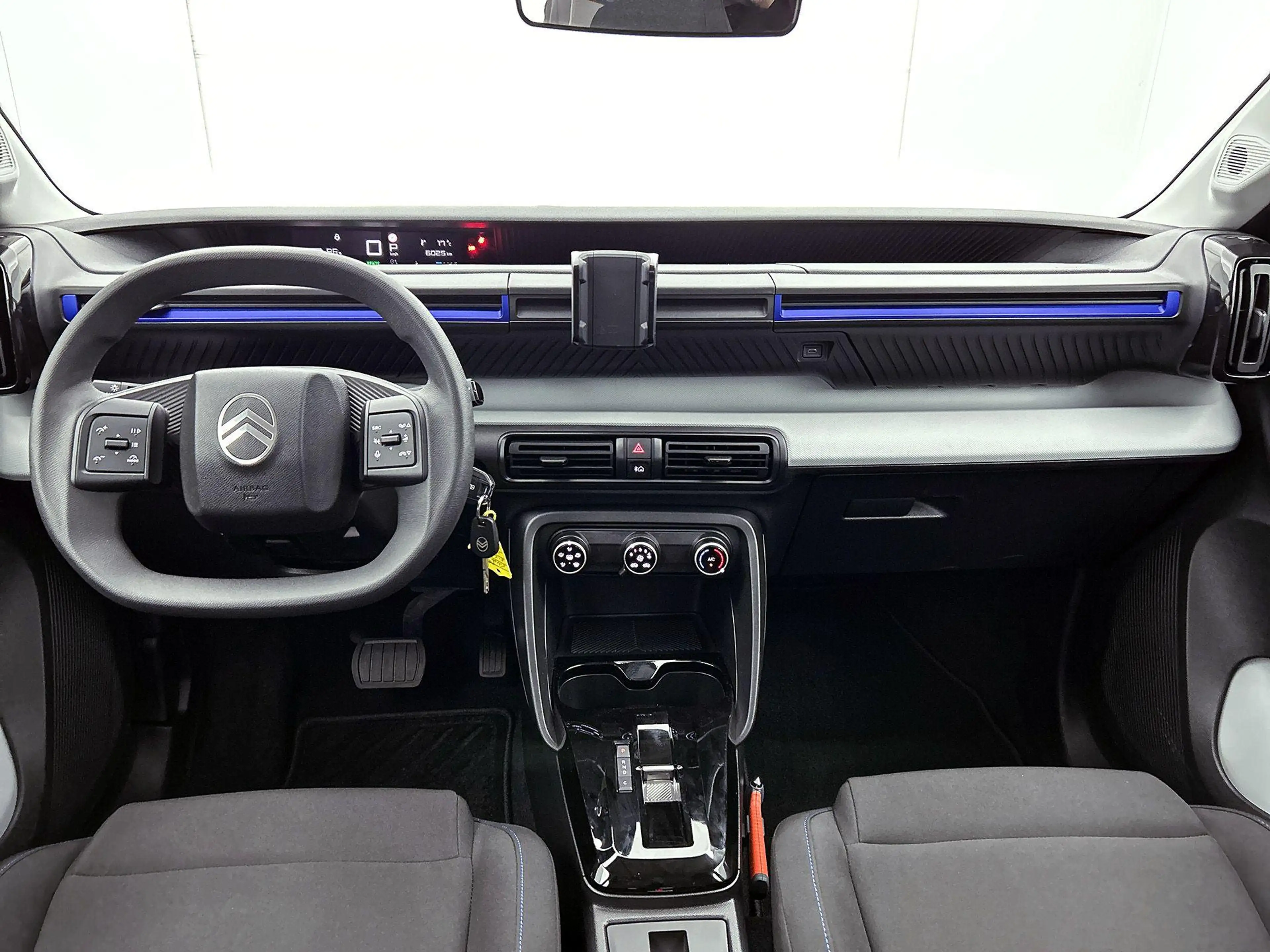 Citroen E-C3 You 113pk 44 kWh | Automaat | Accu 95% | | Airco | — photo 12