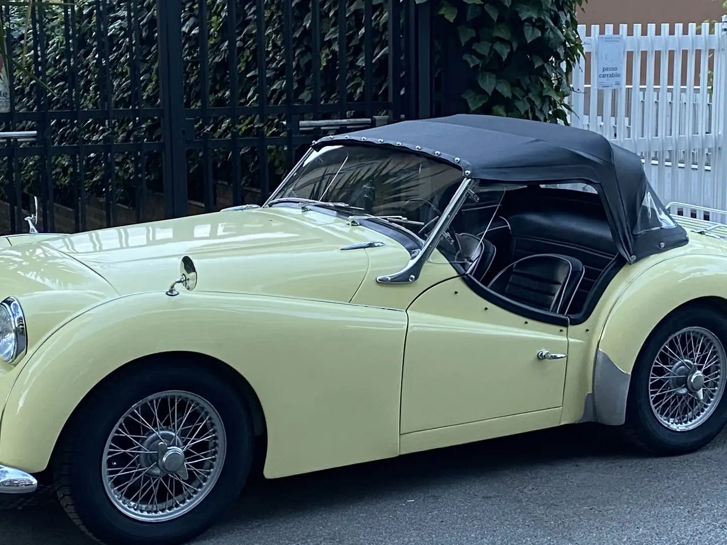 Triumph TR3 Giallo - 2