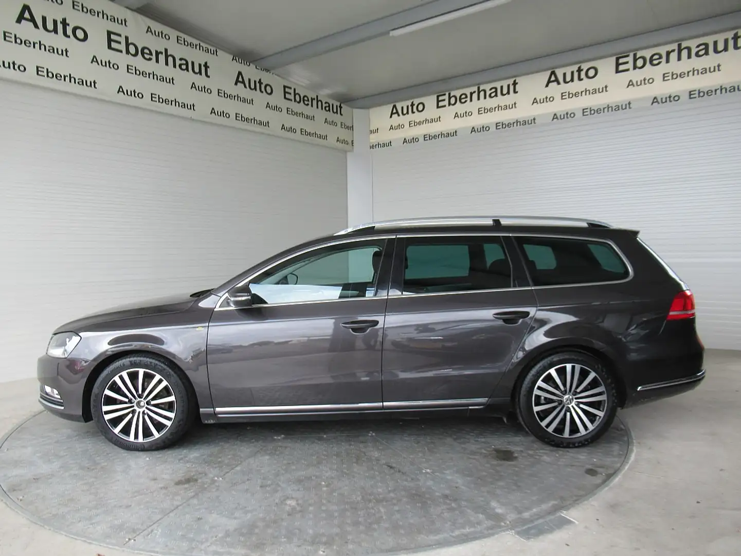 Volkswagen Passat Variant Highline 1,6 TDI *Leder *Sitzheizung *Tempomat Braun - 2