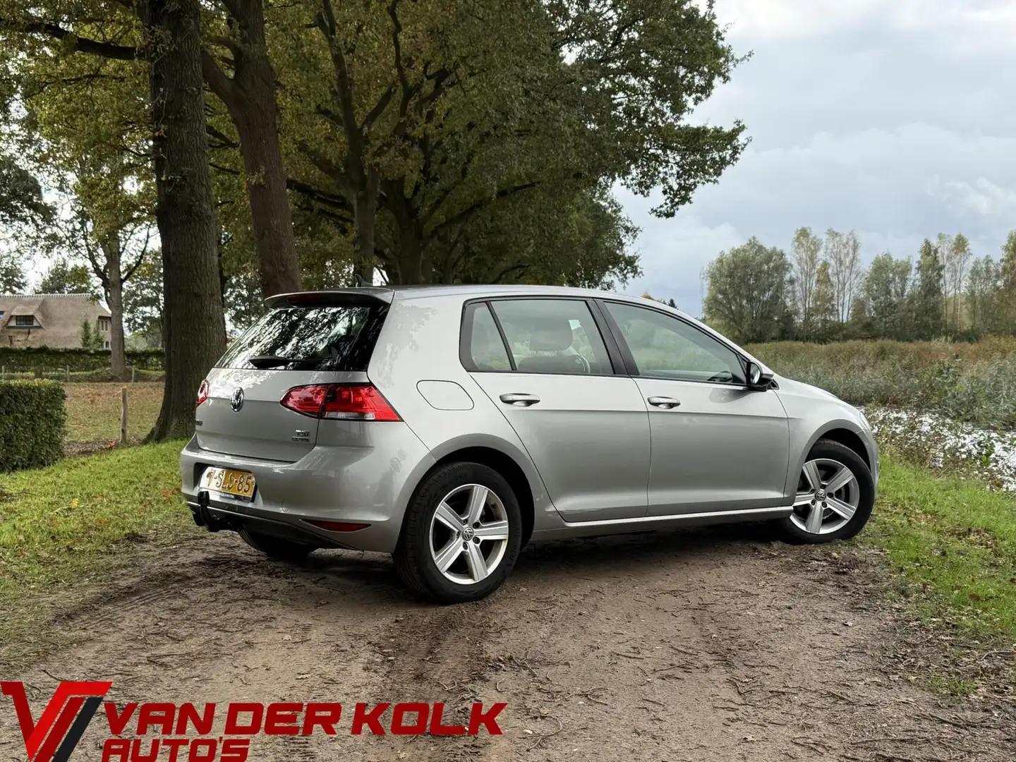 Volkswagen Golf 1.2 TSI Comfortline Navi Cruise Climate Trekhaak Grigio - 2