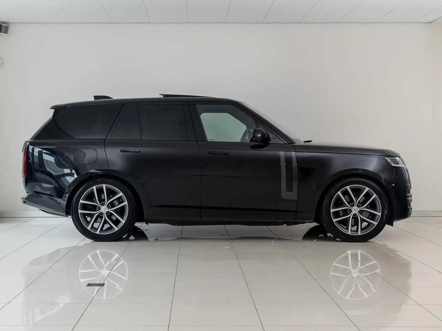 Land Rover Range Rover 3.0 P460e HSE PHEV | Trekhaak | Shadow Pack Zwart - 2