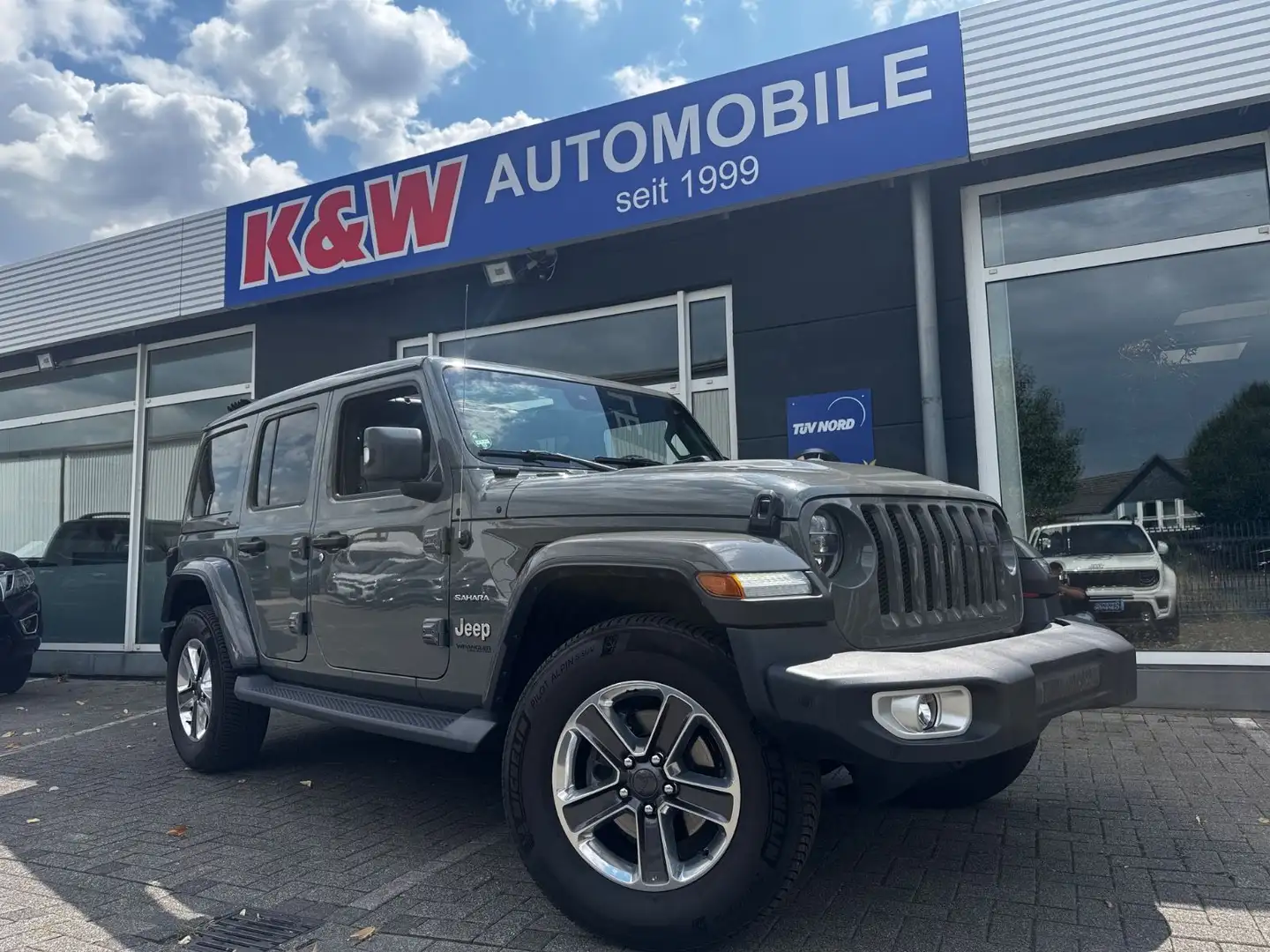 Jeep Wrangler Unlimited Sahara SKY ONE TOUCH SPERRE AHK NAVI Grigio - 1