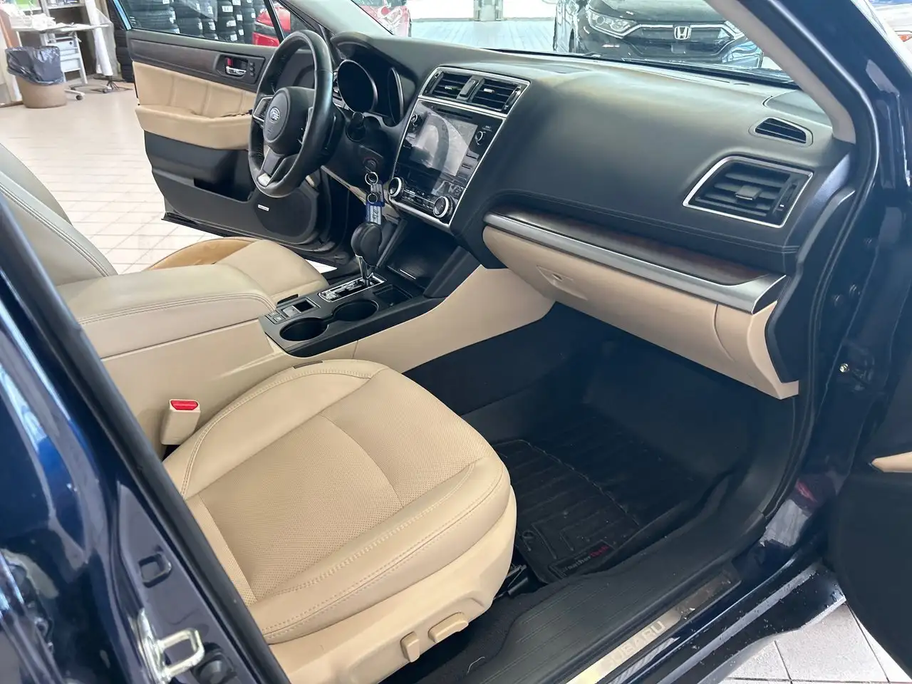 Subaru OUTBACK снимка Subaru OUTBACK