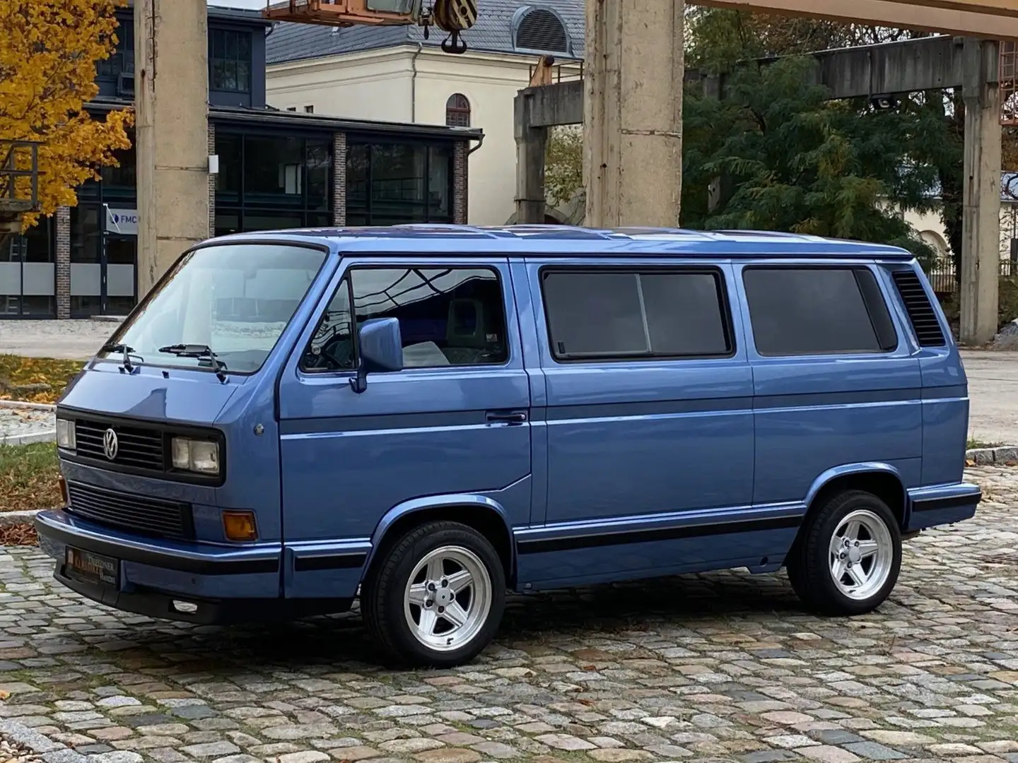 Volkswagen T3 Multivan Hannover Edition plava - 2