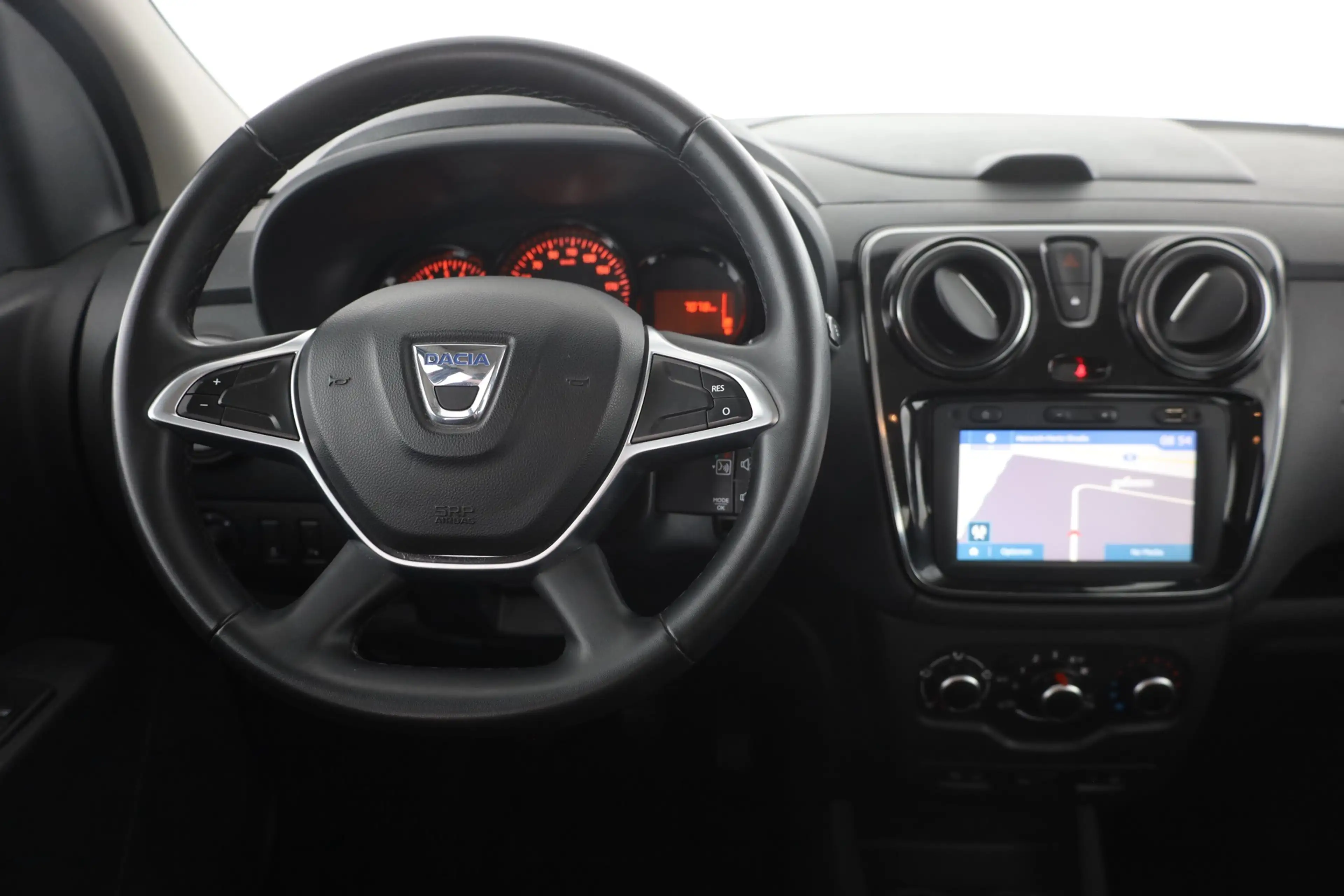 Dacia Lodgy 1.3 TCe Comfort Navi Sitzheizung PDC 1.Hd. — photo 10