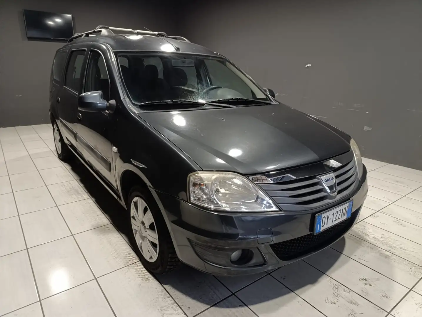 Dacia Logan Logan MCV 1.6 Ambiance Gpl 5p Grijs - 1