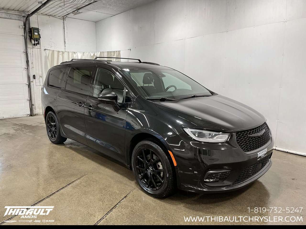 2022 Chrysler Pacifica Touring