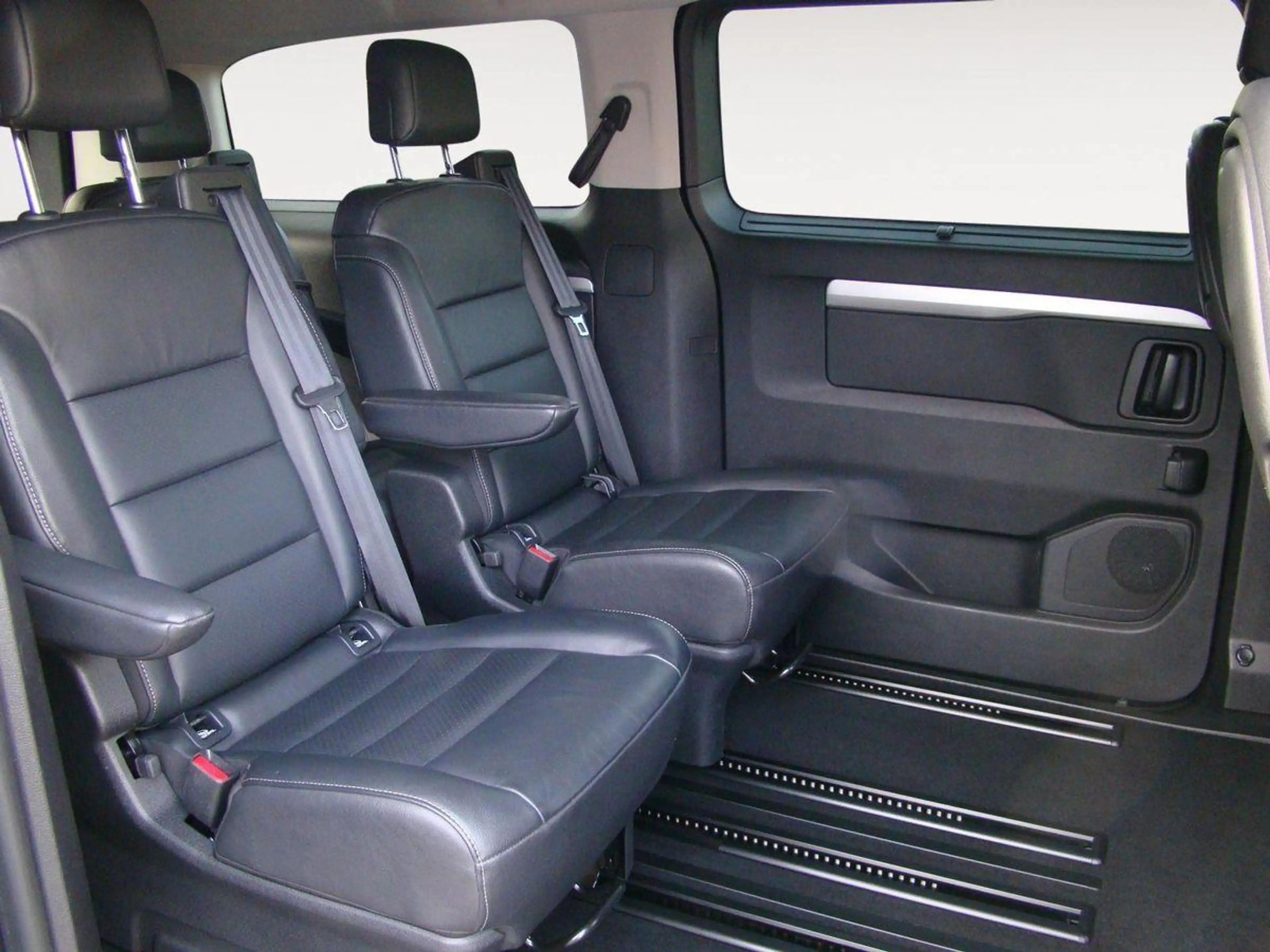 Citroen Spacetourer Business Lounge XL (L3) 2.0 Blue-HDI — photo 12