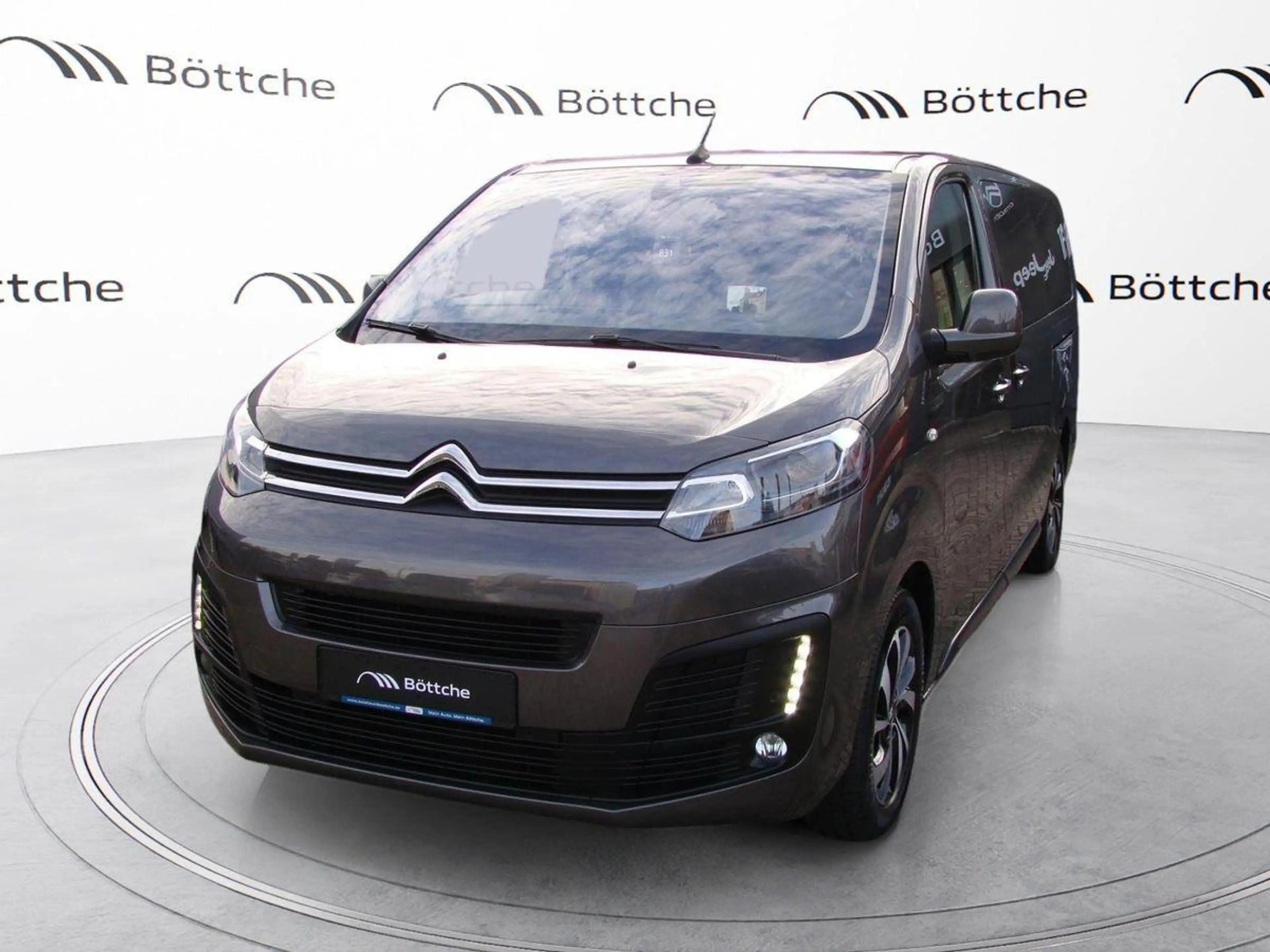 Citroen Spacetourer Business Lounge XL (L3) 2.0 Blue-HDI — photo 2