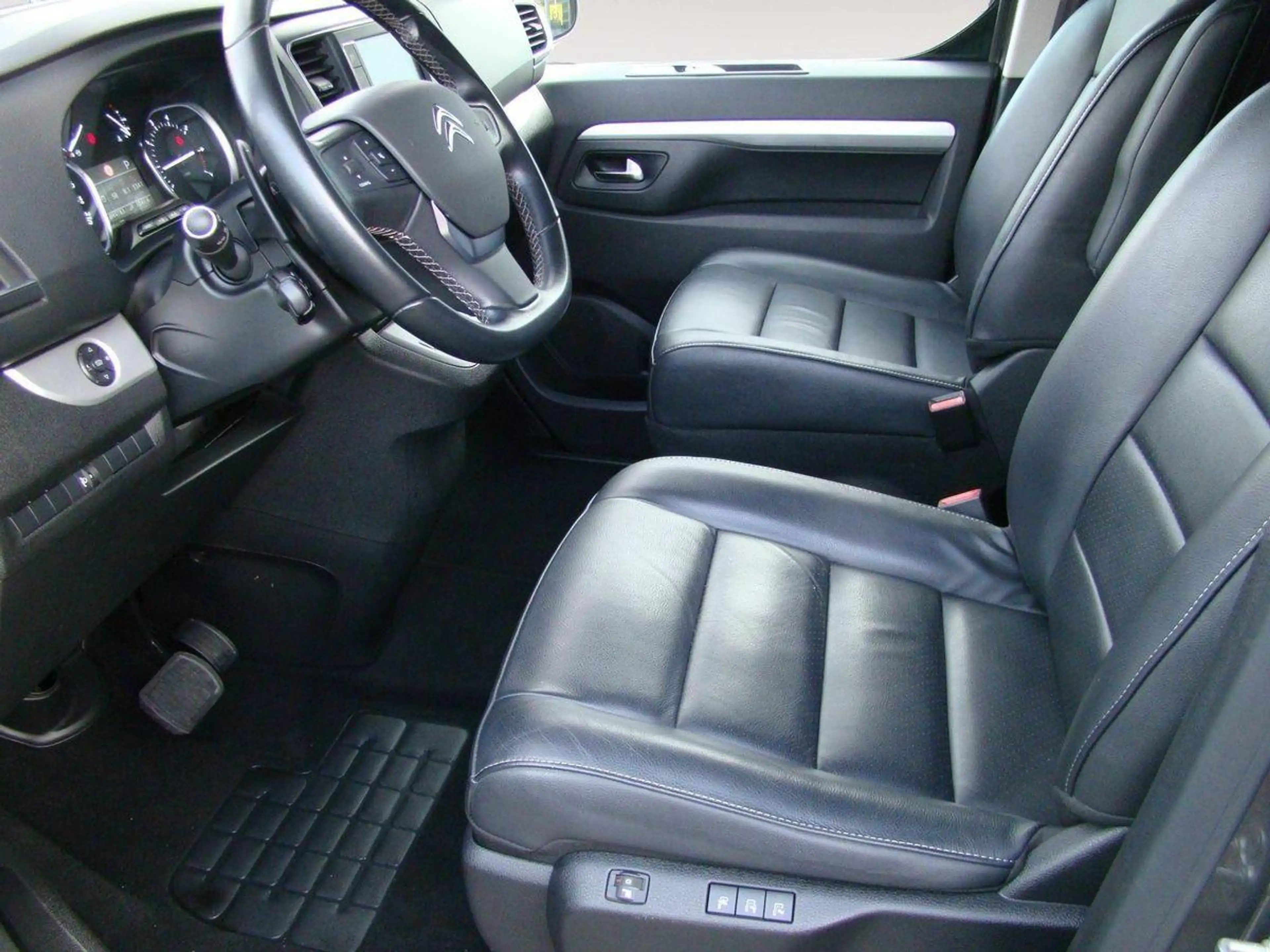 Citroen Spacetourer Business Lounge XL (L3) 2.0 Blue-HDI — photo 6