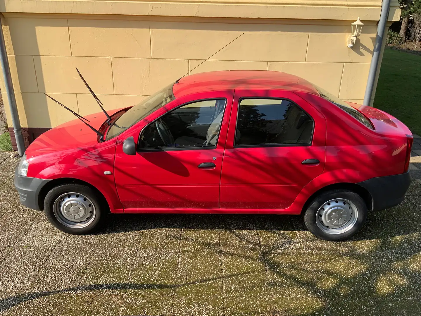 Dacia Logan Logan 1.4 Rojo - 1