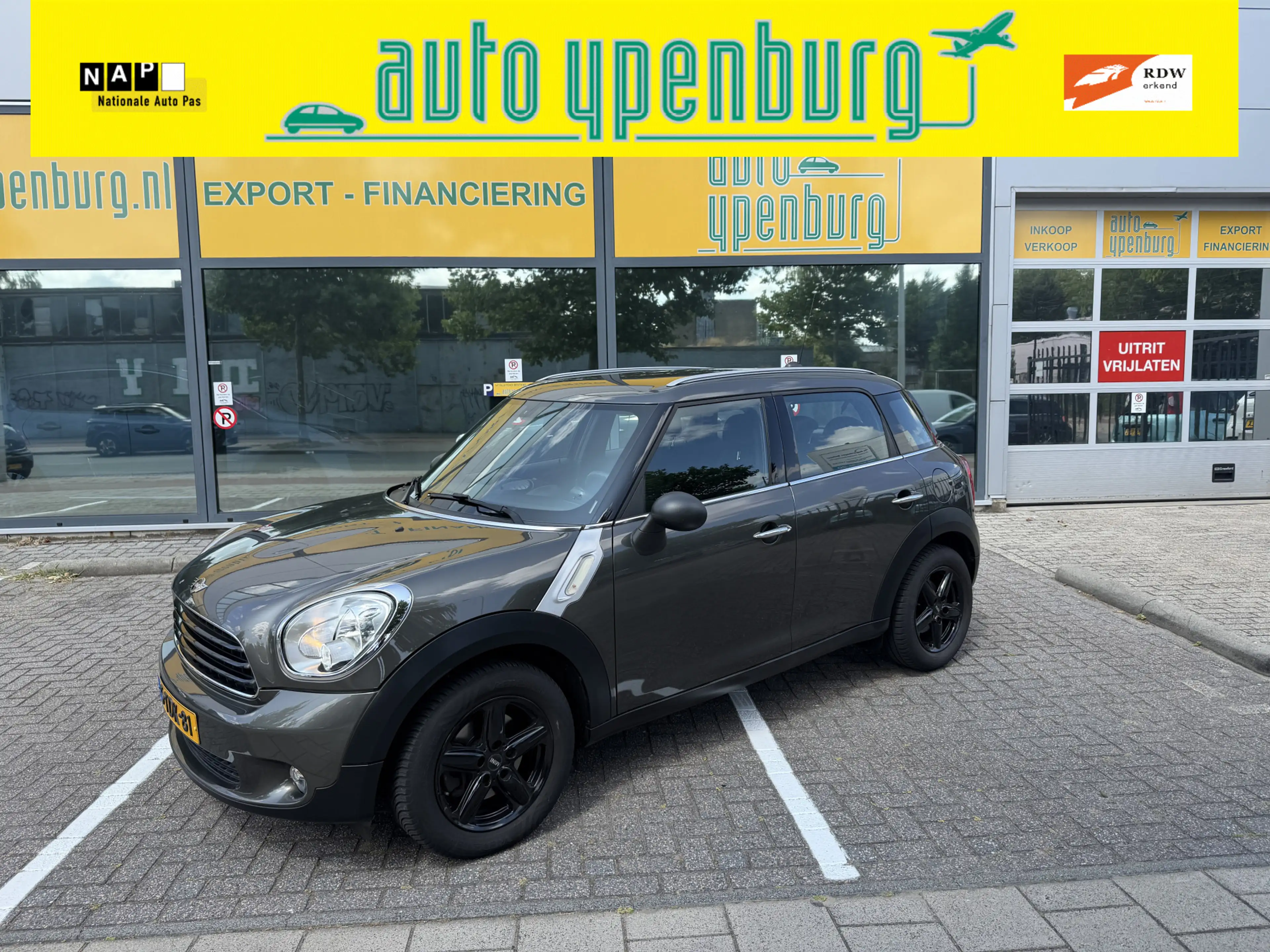 MINI One Countryman 1.6 Business Line * 128.159 * Navi * Climatronic *