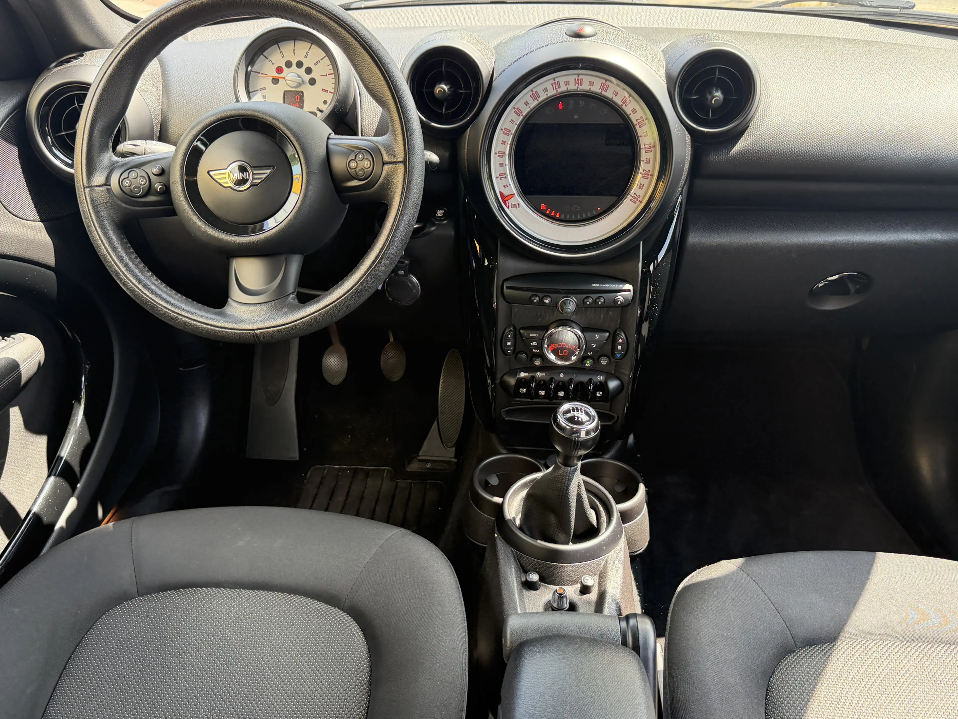 MINI One Countryman 1.6 Business Line * 128.159 * Navi * Climatronic * — photo 3