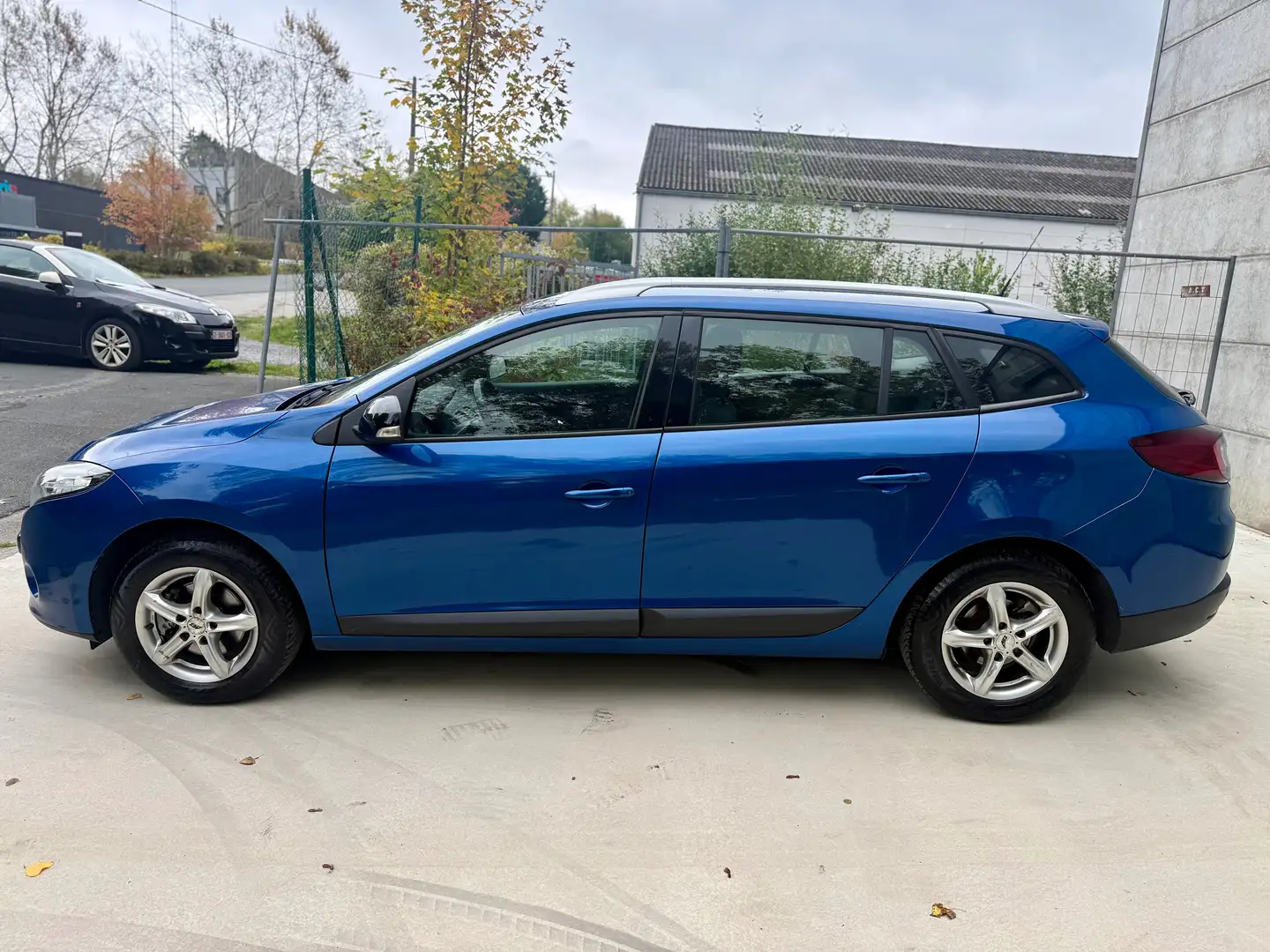 Renault Megane Mégane SW 1.5 dCi TomTom Edition Bleu - 2