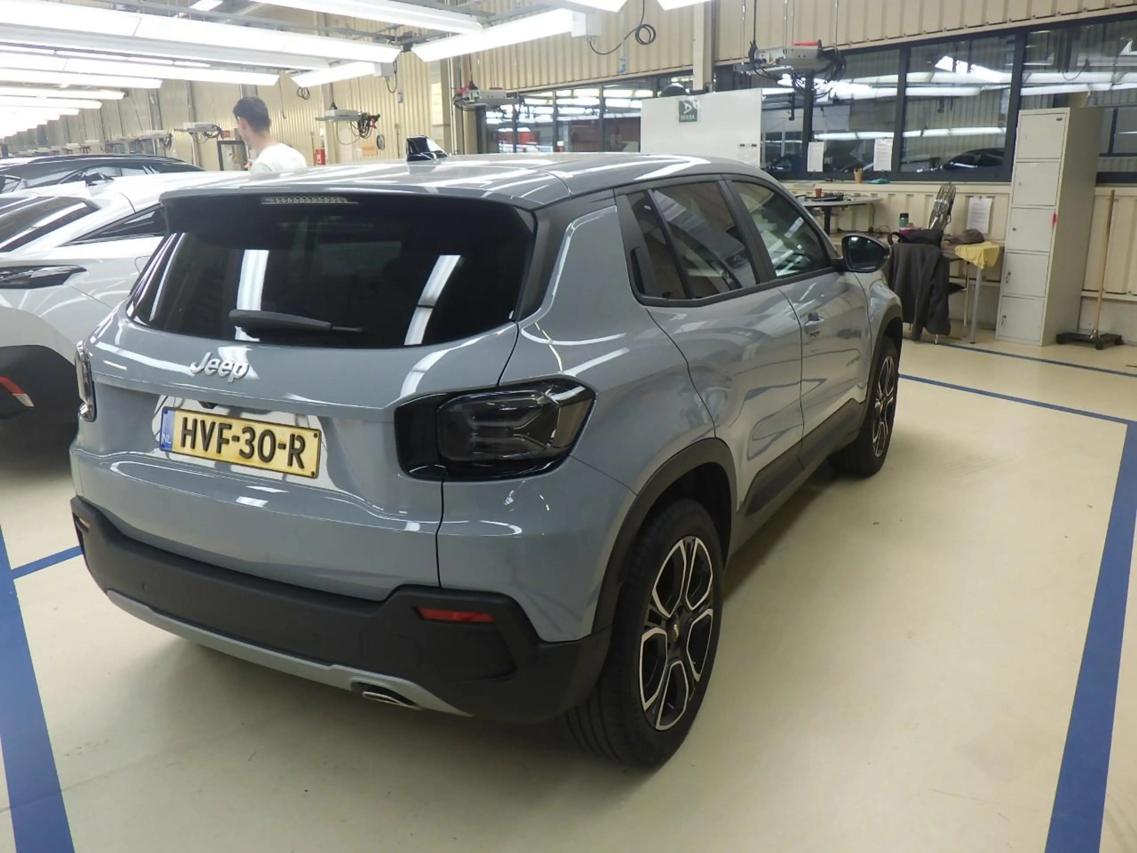 Jeep Avenger 1.2 e-Hybrid Summit Camera | Parkeersensoren Voor — photo 4