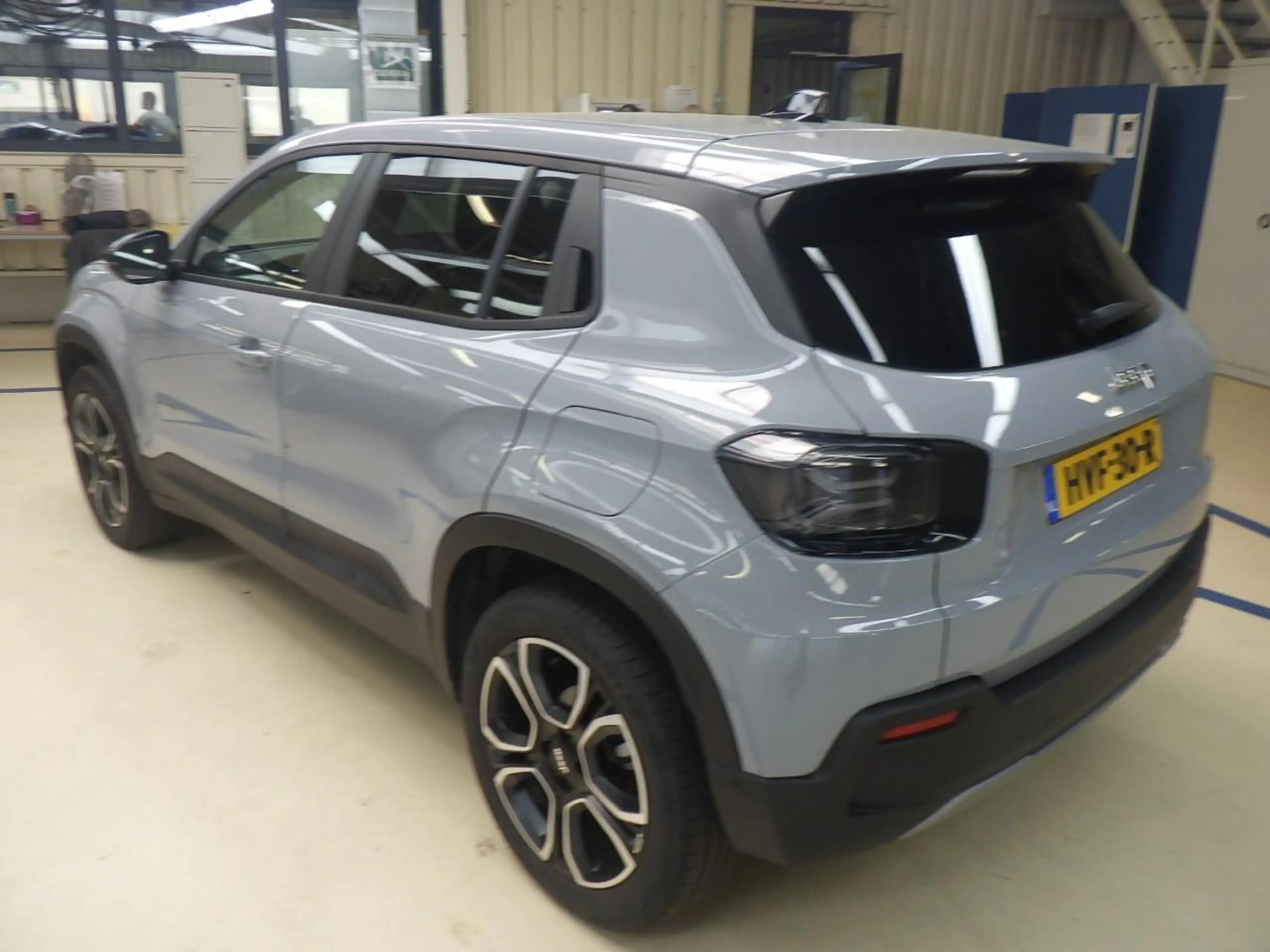 Jeep Avenger 1.2 e-Hybrid Summit Camera | Parkeersensoren Voor — photo 5