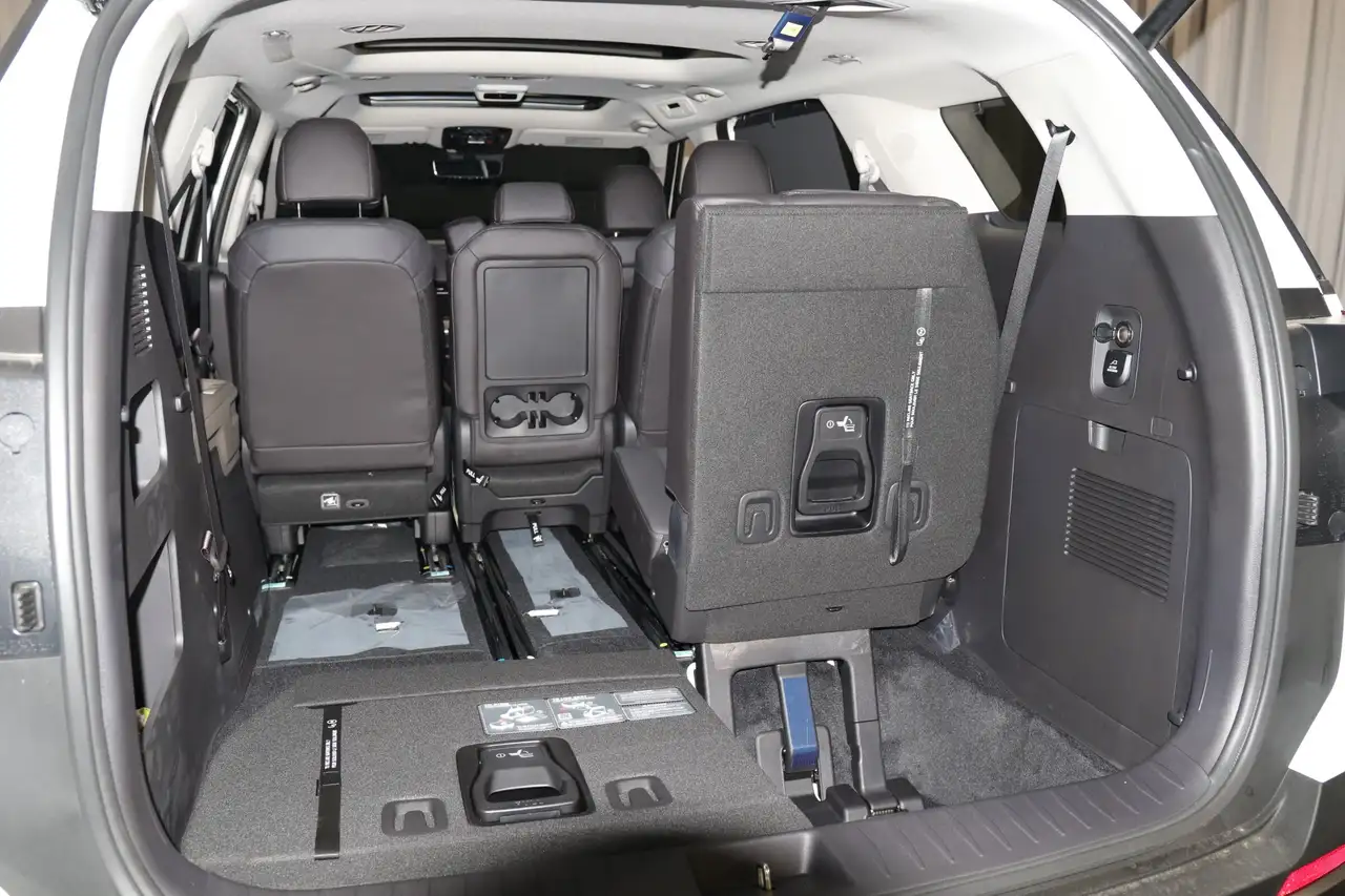 Kia Carnival fotografie Kia Carnival