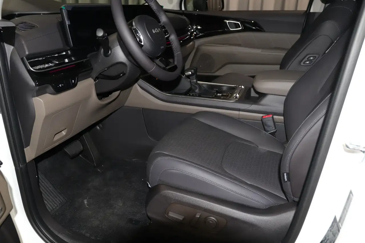 Kia Carnival fotografie Kia Carnival