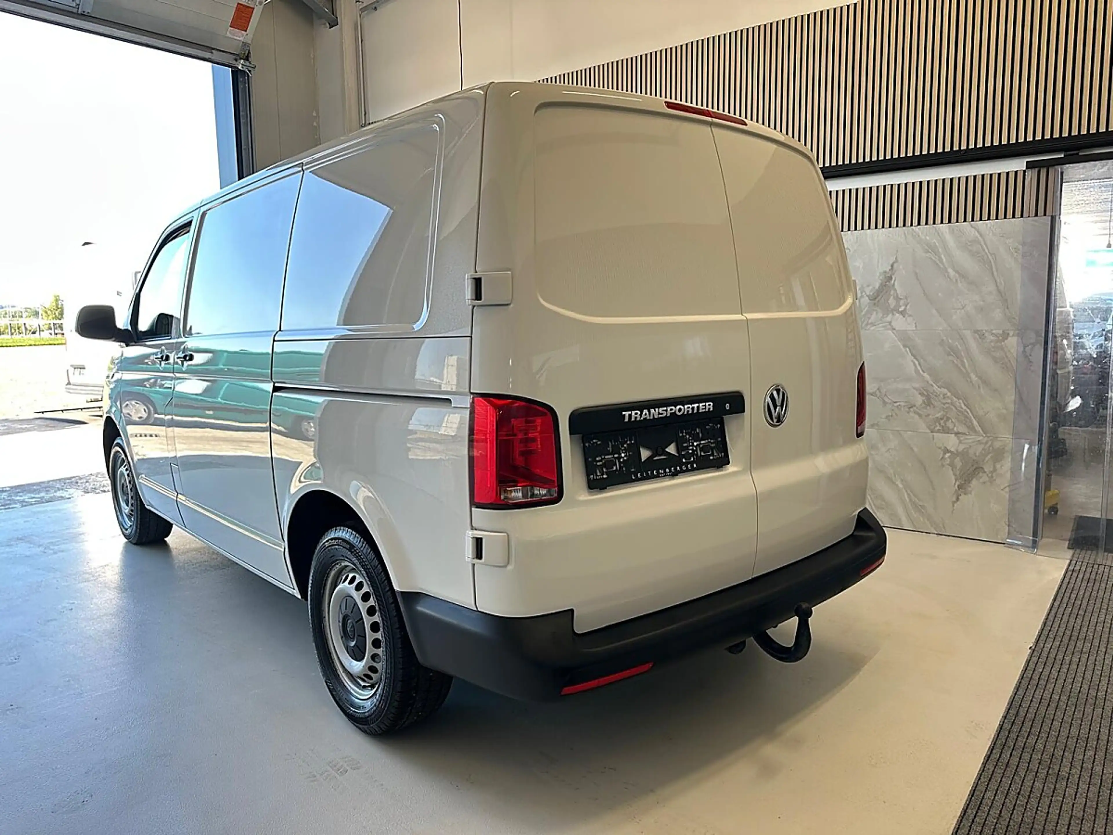 Volkswagen T6.1 Transporter L1 Flügel Front Assist, Tempomat, Einparkhilfe,... — photo 5