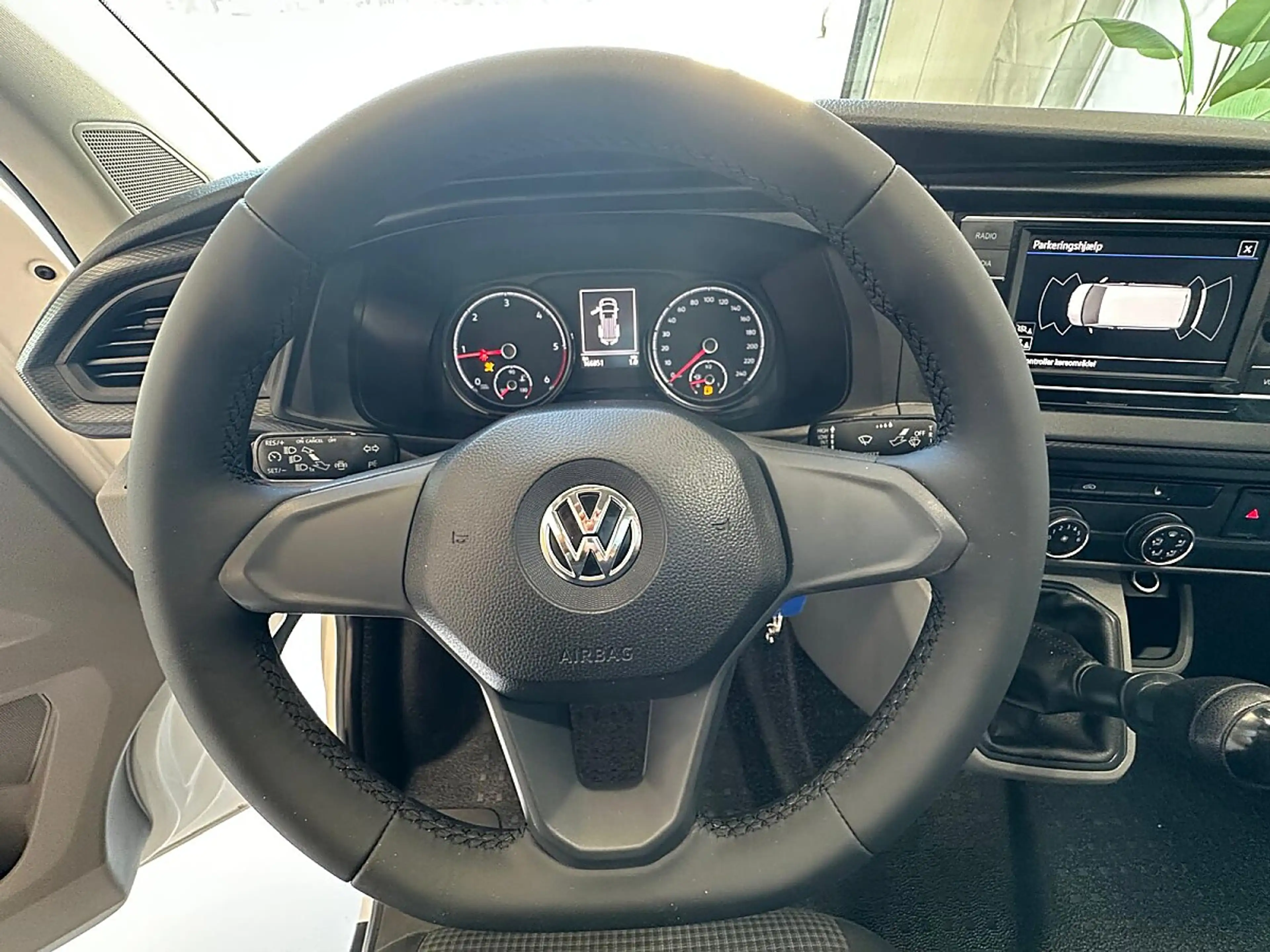 Volkswagen T6.1 Transporter L1 Flügel Front Assist, Tempomat, Einparkhilfe,... — photo 4