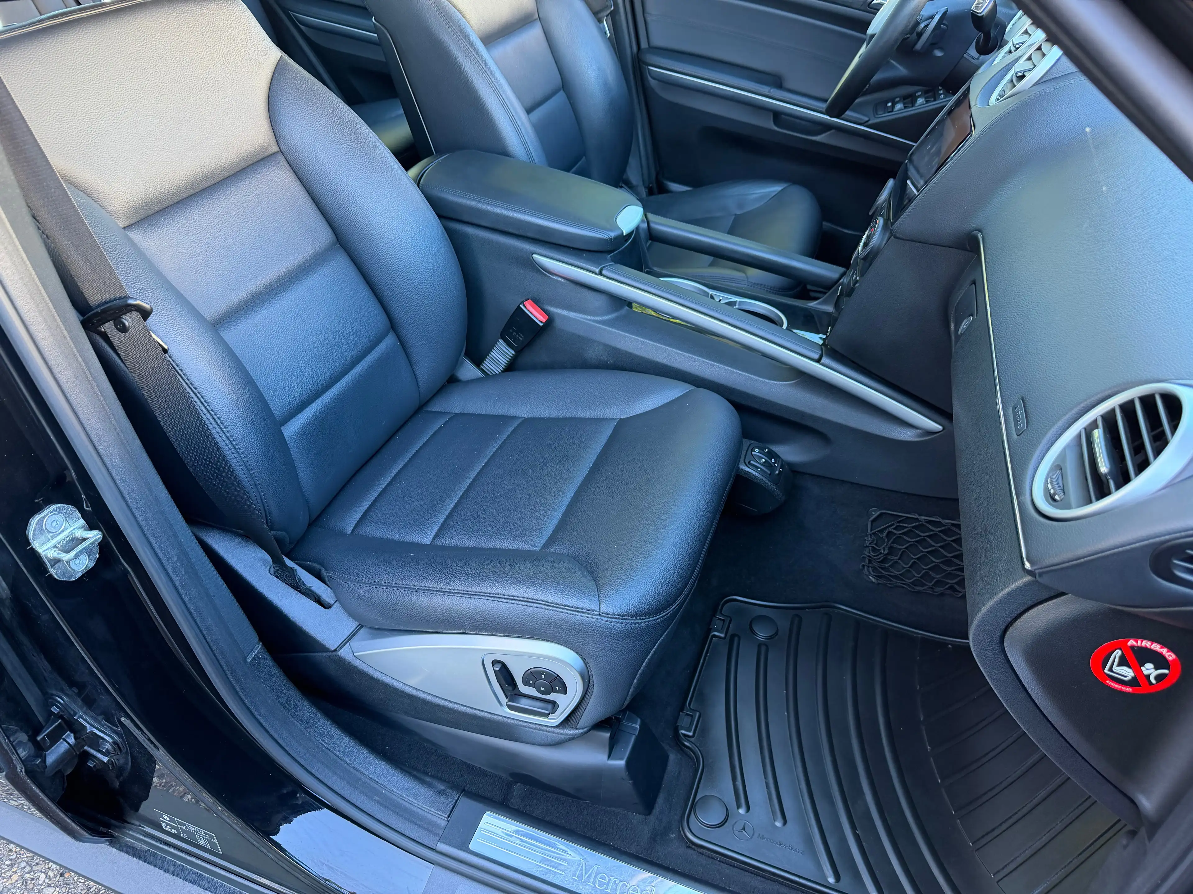 Mercedes-Benz ML 350 CDI 4Matic 7G-TRONIC *SPORT-PAKET / TOP-AUSSTATTUNG!!* — photo 11