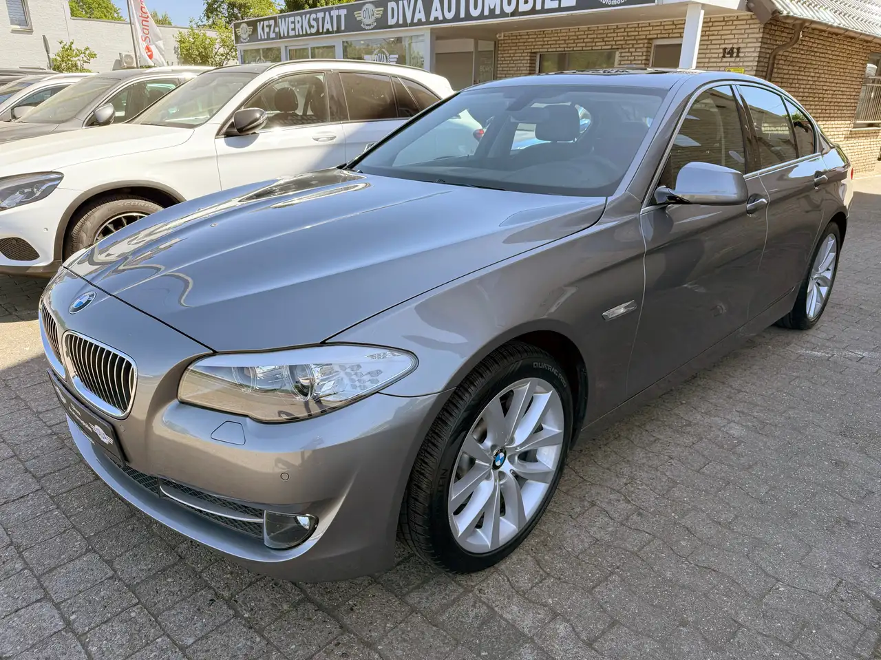 BMW 525