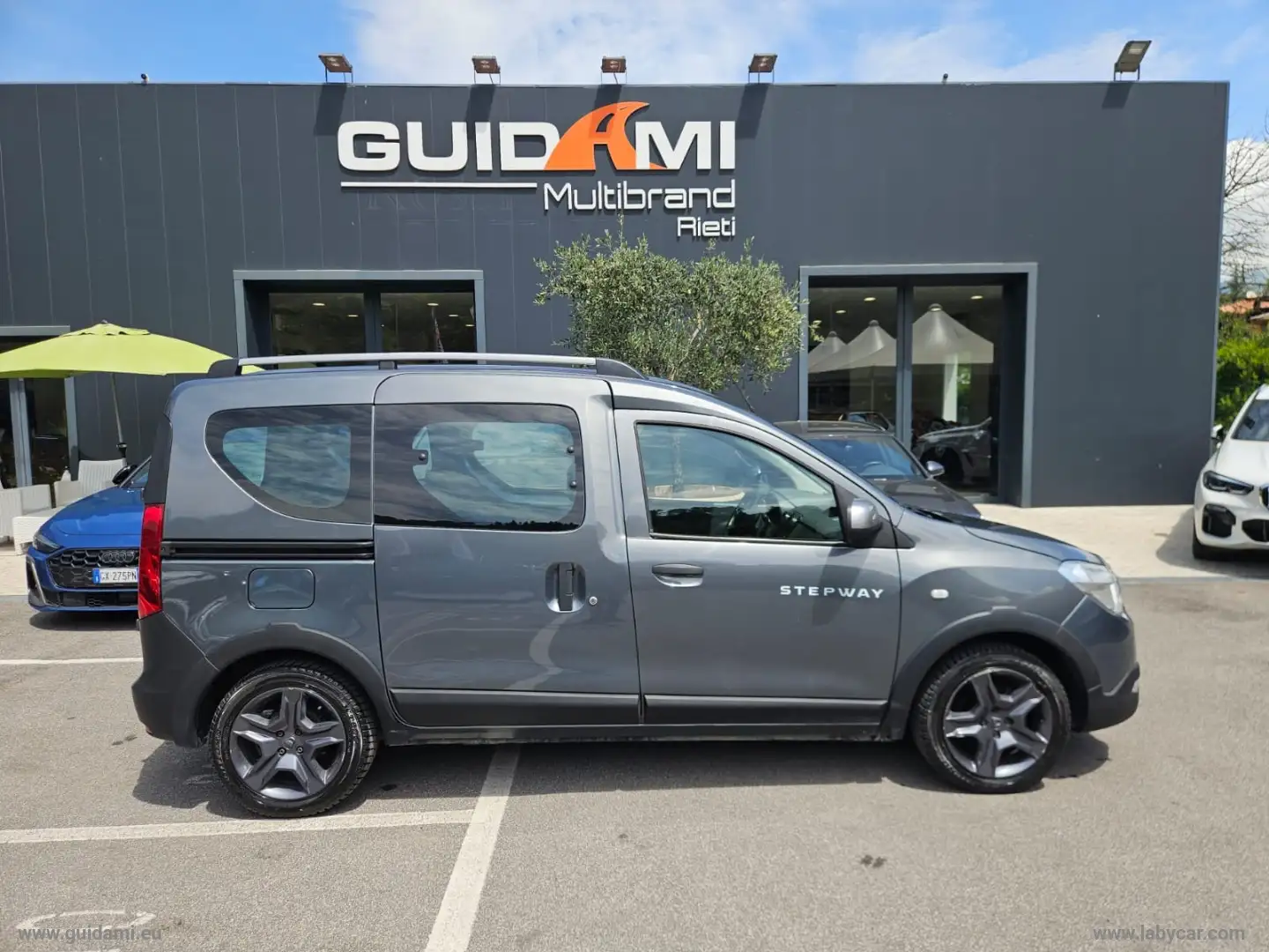 Dacia Dokker 1.5 dCi 90CV Lauréate N1 N1,GANCIO TRAINO Noir - 1