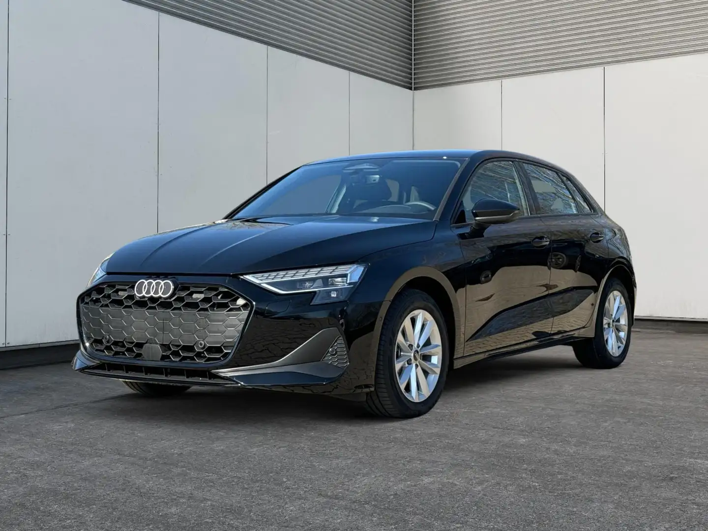 Audi A3 Basis ACC+KAMERA+SHZ+LED+KLIMA+16" LM+APP 35 TF... Schwarz - 1