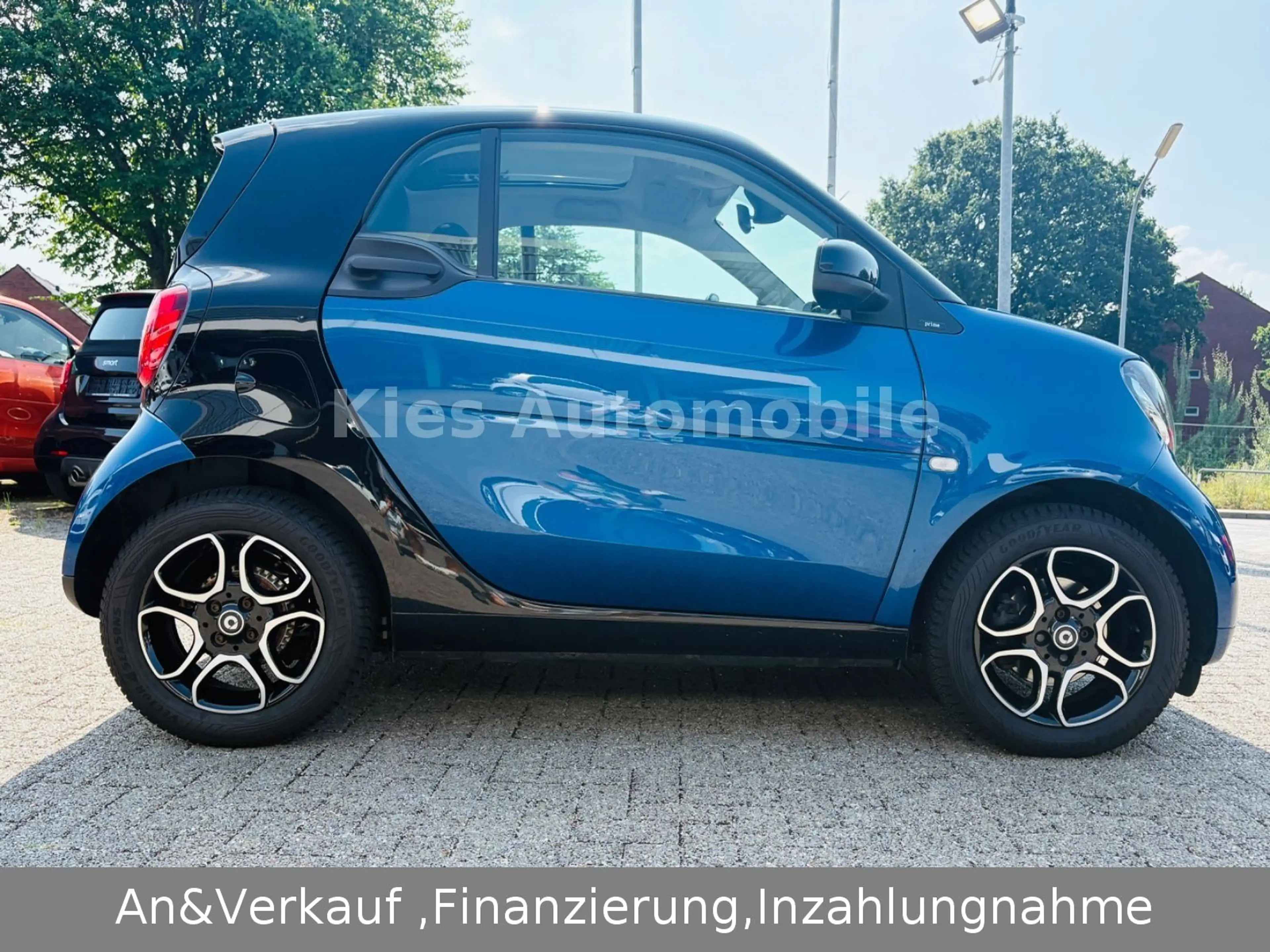 smart forTwo Prime 90 Ps AUTOM/LEDER/NAVI/KAMERA/PANO — photo 7