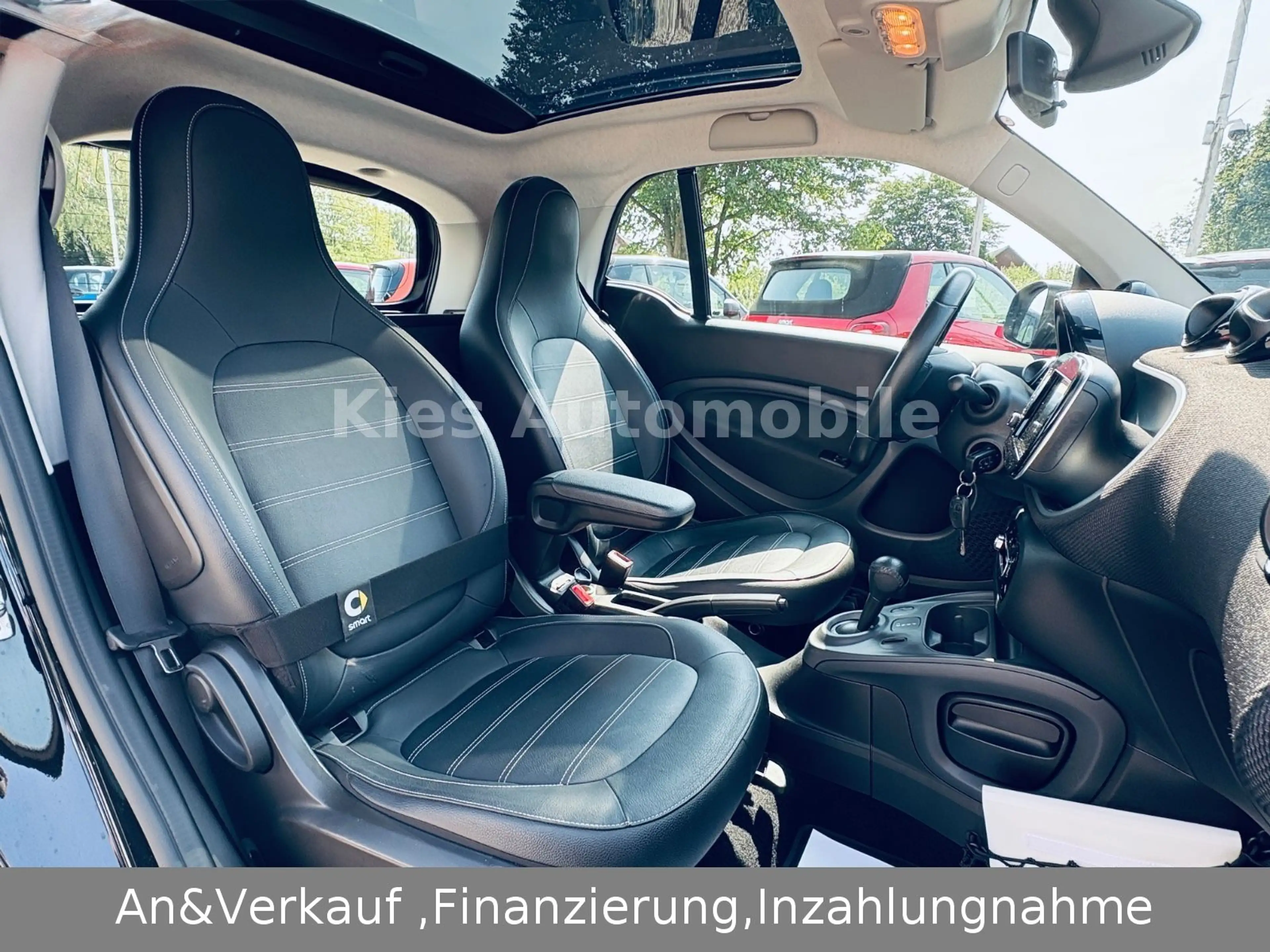 smart forTwo Prime 90 Ps AUTOM/LEDER/NAVI/KAMERA/PANO — photo 11