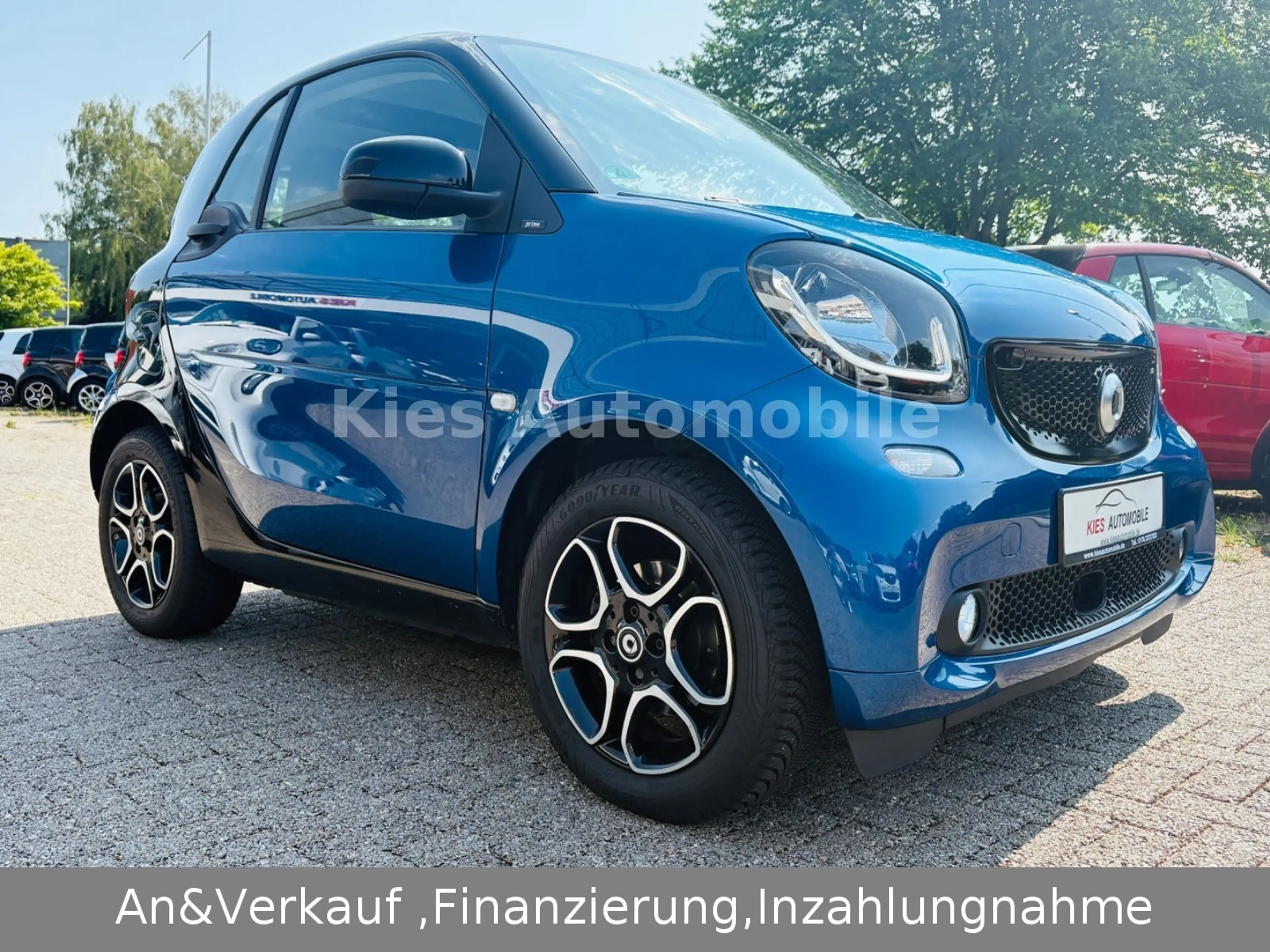 smart forTwo Prime 90 Ps AUTOM/LEDER/NAVI/KAMERA/PANO — photo 2
