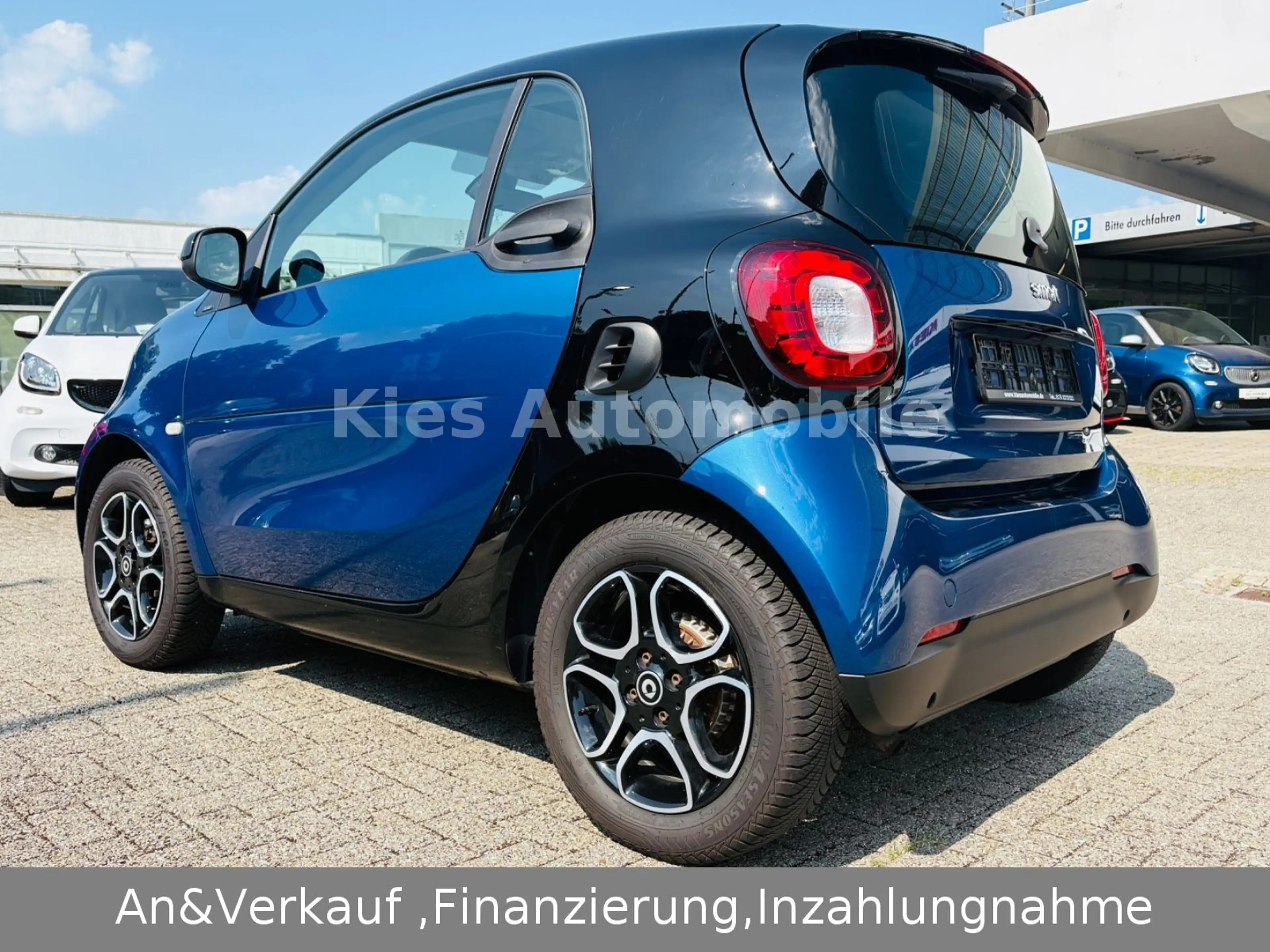 smart forTwo Prime 90 Ps AUTOM/LEDER/NAVI/KAMERA/PANO — photo 5