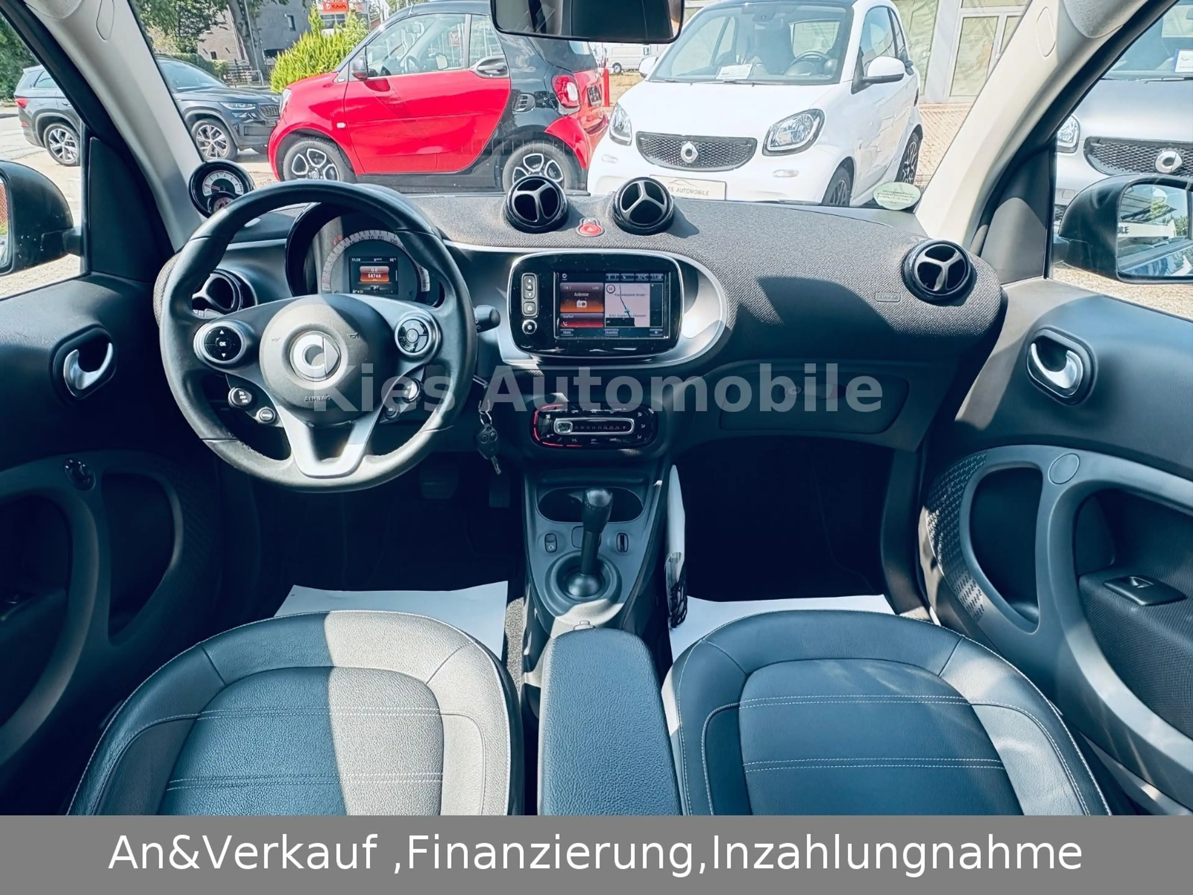smart forTwo Prime 90 Ps AUTOM/LEDER/NAVI/KAMERA/PANO — photo 9