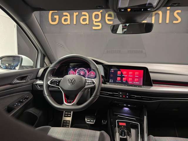 Volkswagen Golf GTI — photo 10