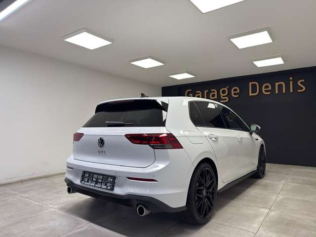 Volkswagen Golf GTI — photo 8