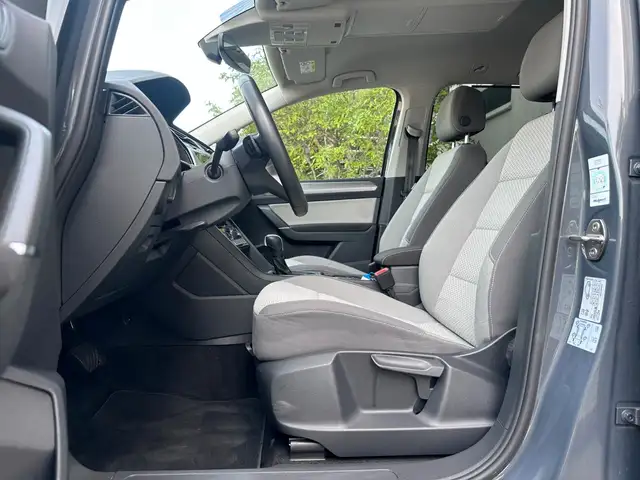 Volkswagen Touran view 14