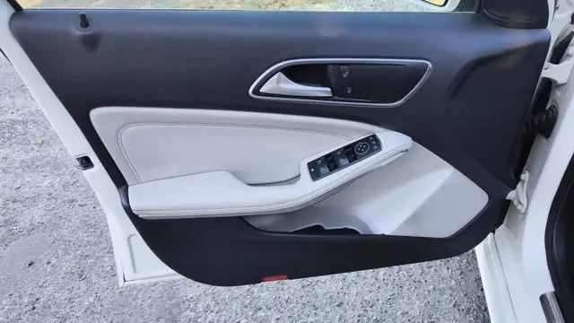 Mercedes-Benz Unknown Model view 7