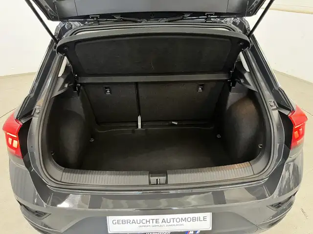 Volkswagen T-Roc view 15