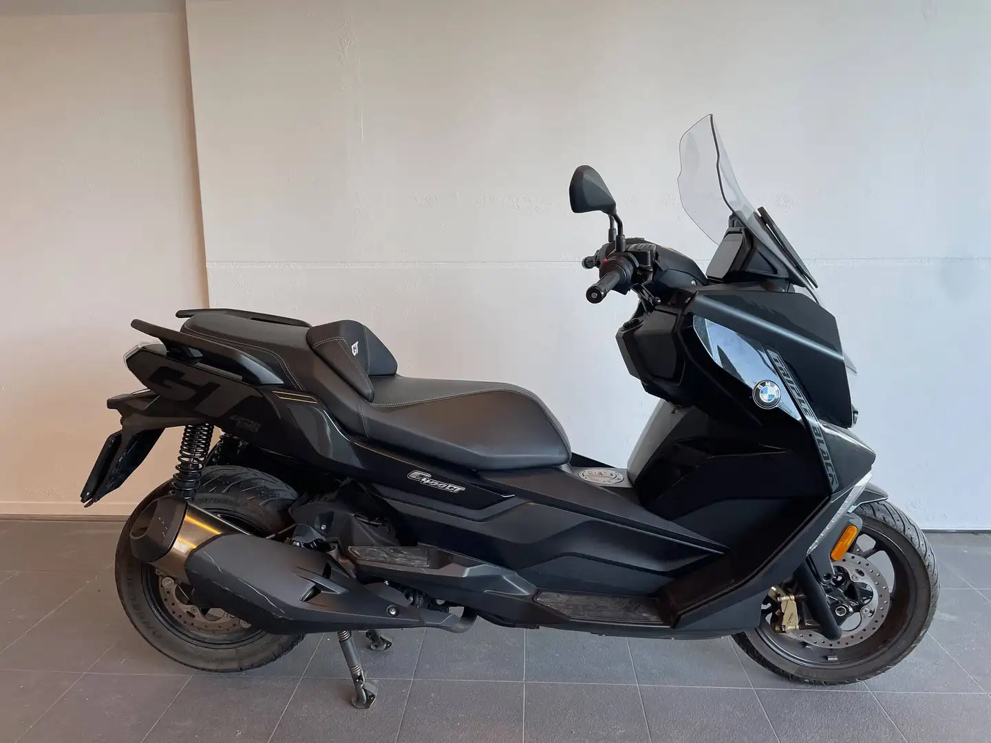BMW C 400 GT Triple Black Abs my21 Серый - 1